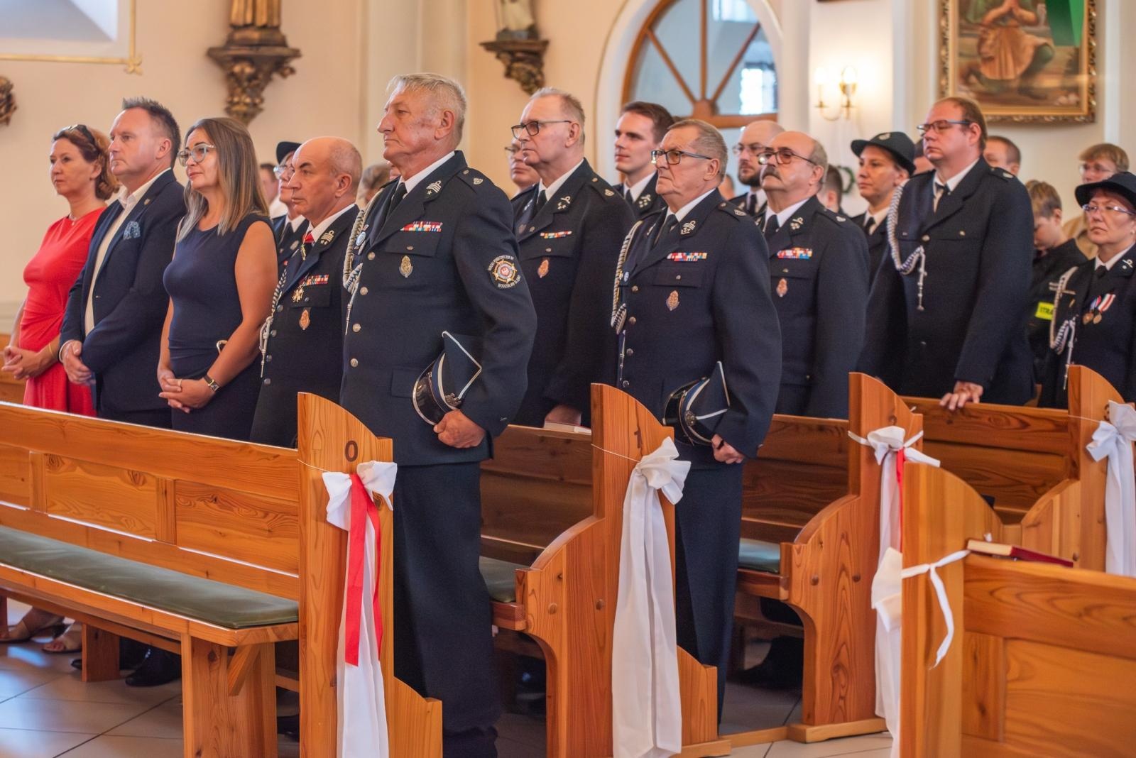 Zdjęcie w galerii na portalu naszwodzislaw.com: Jubileusz 90-lecia OSP Zawada. Strażacka tradycja i wspólne świętowanie [FOTO] wiadomości z regionu