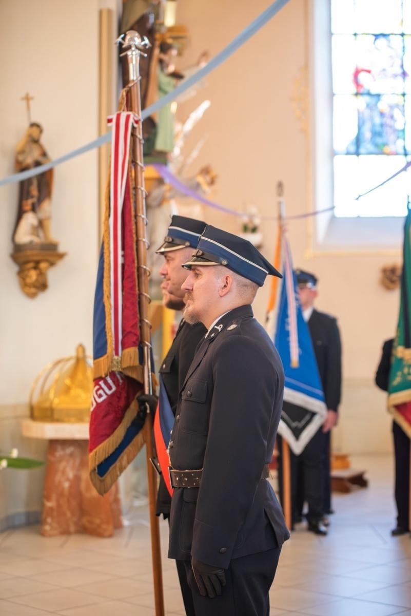 Zdjęcie w galerii na portalu naszwodzislaw.com: Jubileusz 90-lecia OSP Zawada. Strażacka tradycja i wspólne świętowanie [FOTO] wiadomości z regionu