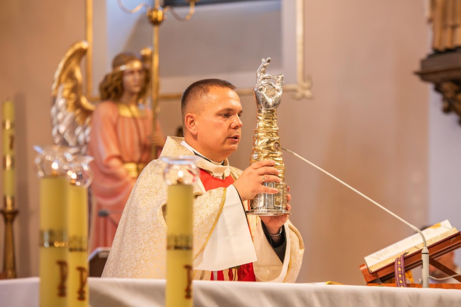 Zdjęcie w galerii na portalu naszwodzislaw.com: Jubileusz 90-lecia OSP Zawada. Strażacka tradycja i wspólne świętowanie [FOTO] wiadomości z regionu