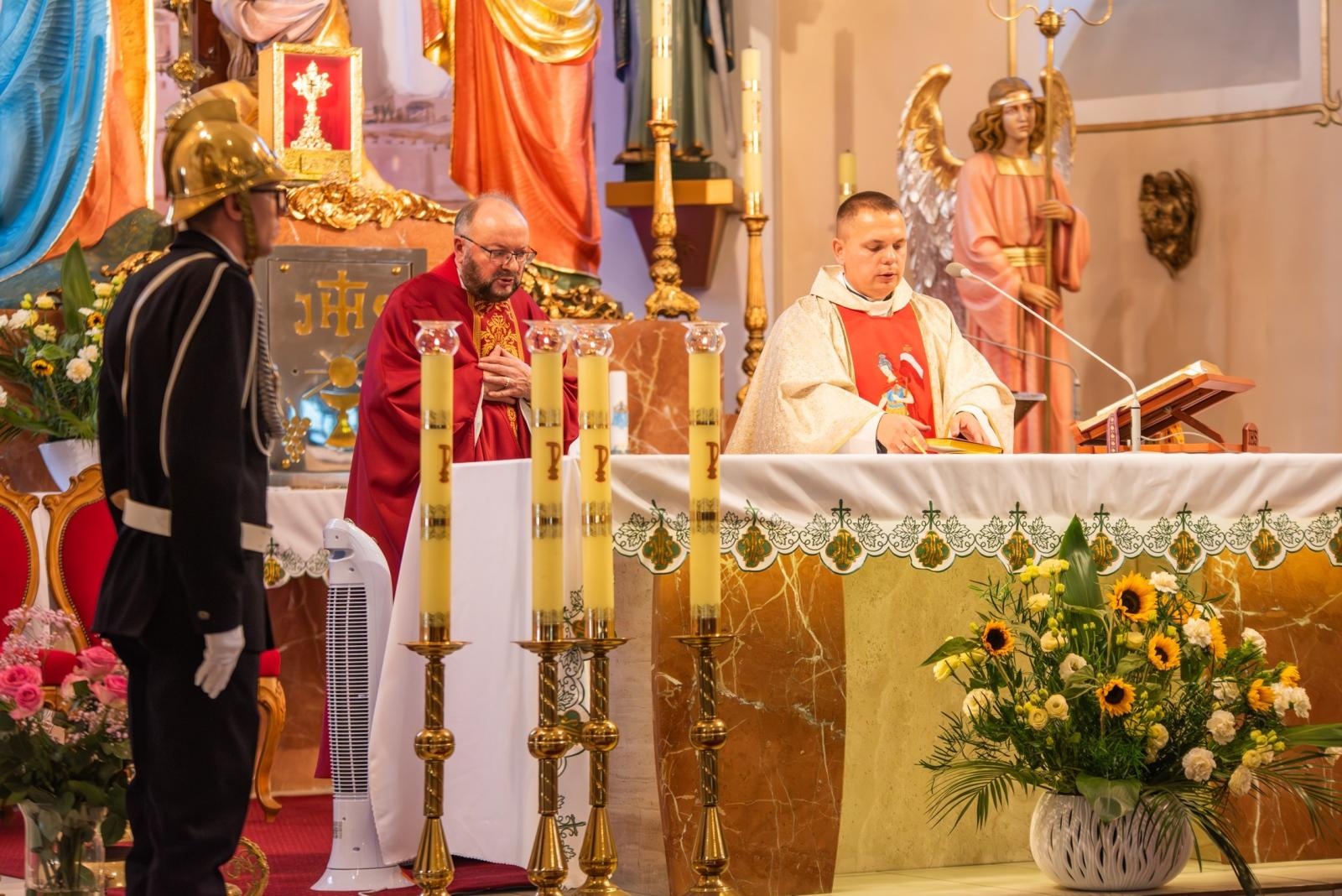 Zdjęcie w galerii na portalu naszwodzislaw.com: Jubileusz 90-lecia OSP Zawada. Strażacka tradycja i wspólne świętowanie [FOTO] wiadomości z regionu