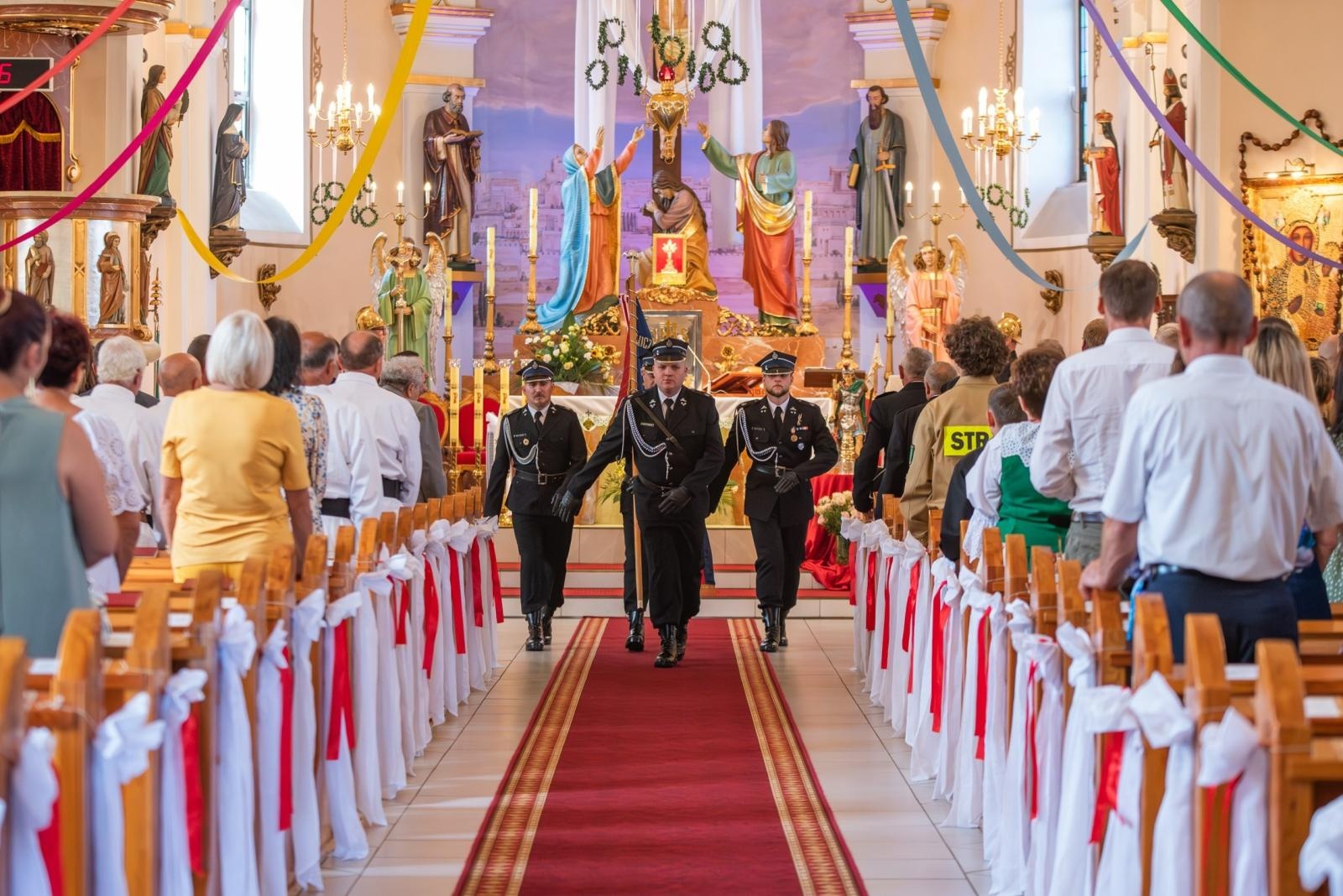 Zdjęcie w galerii na portalu naszwodzislaw.com: Jubileusz 90-lecia OSP Zawada. Strażacka tradycja i wspólne świętowanie [FOTO] wiadomości z regionu