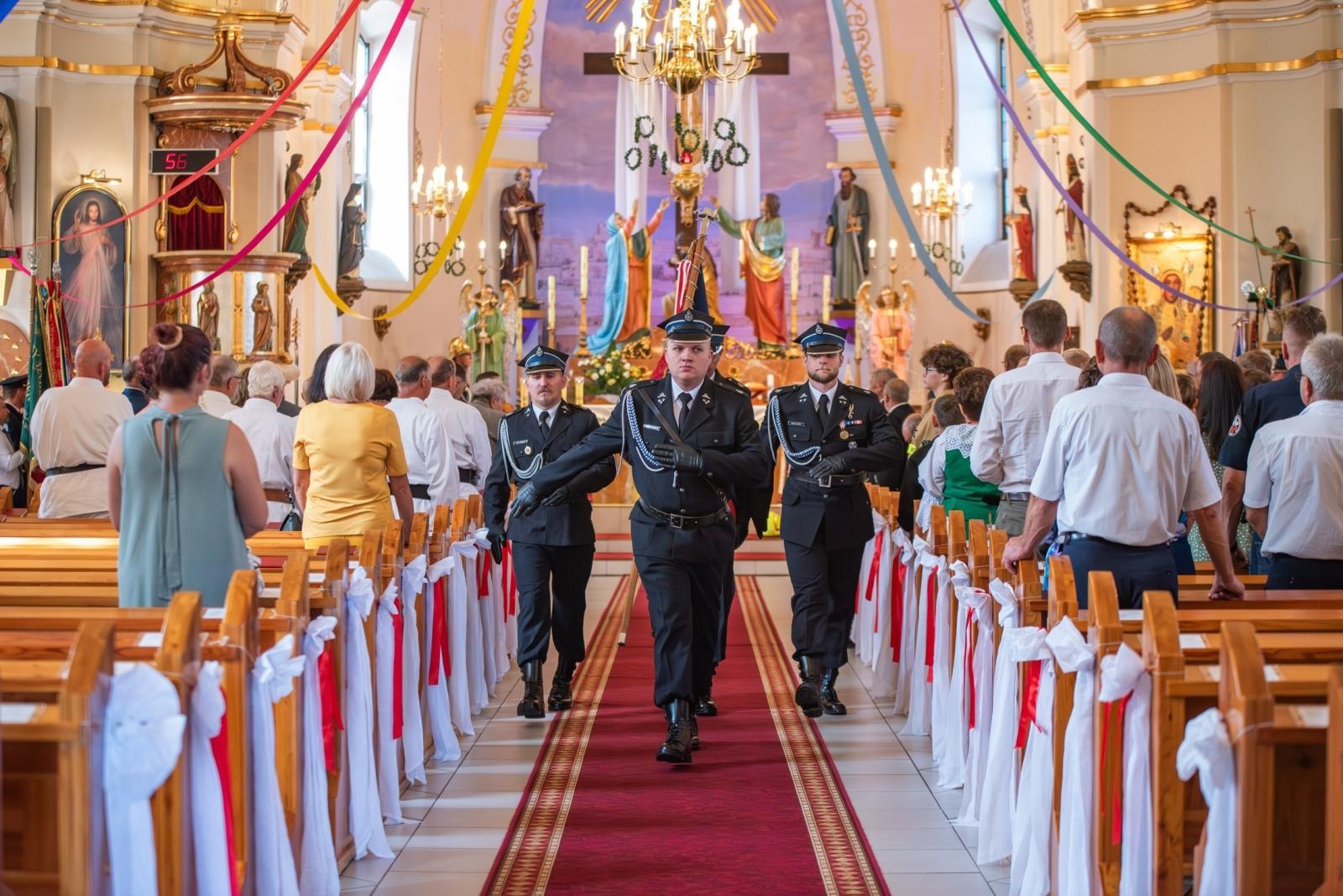Zdjęcie w galerii na portalu naszwodzislaw.com: Jubileusz 90-lecia OSP Zawada. Strażacka tradycja i wspólne świętowanie [FOTO] wiadomości z regionu