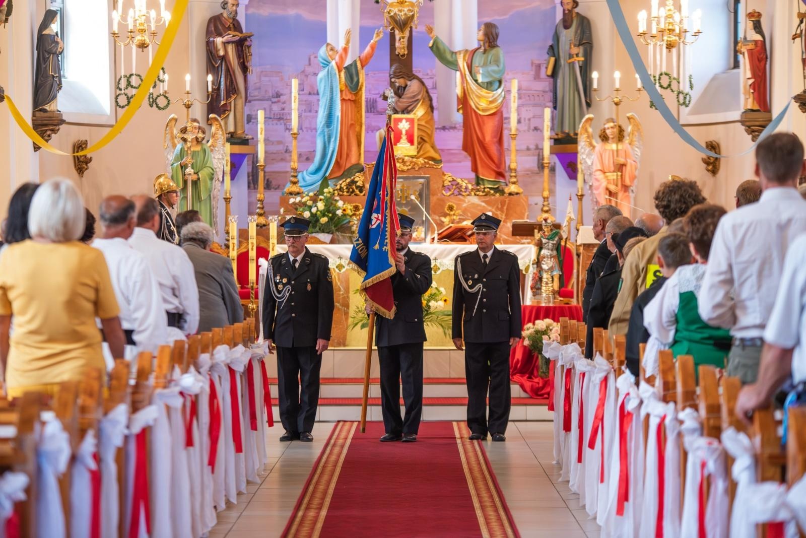 Zdjęcie w galerii na portalu naszwodzislaw.com: Jubileusz 90-lecia OSP Zawada. Strażacka tradycja i wspólne świętowanie [FOTO] wiadomości z regionu