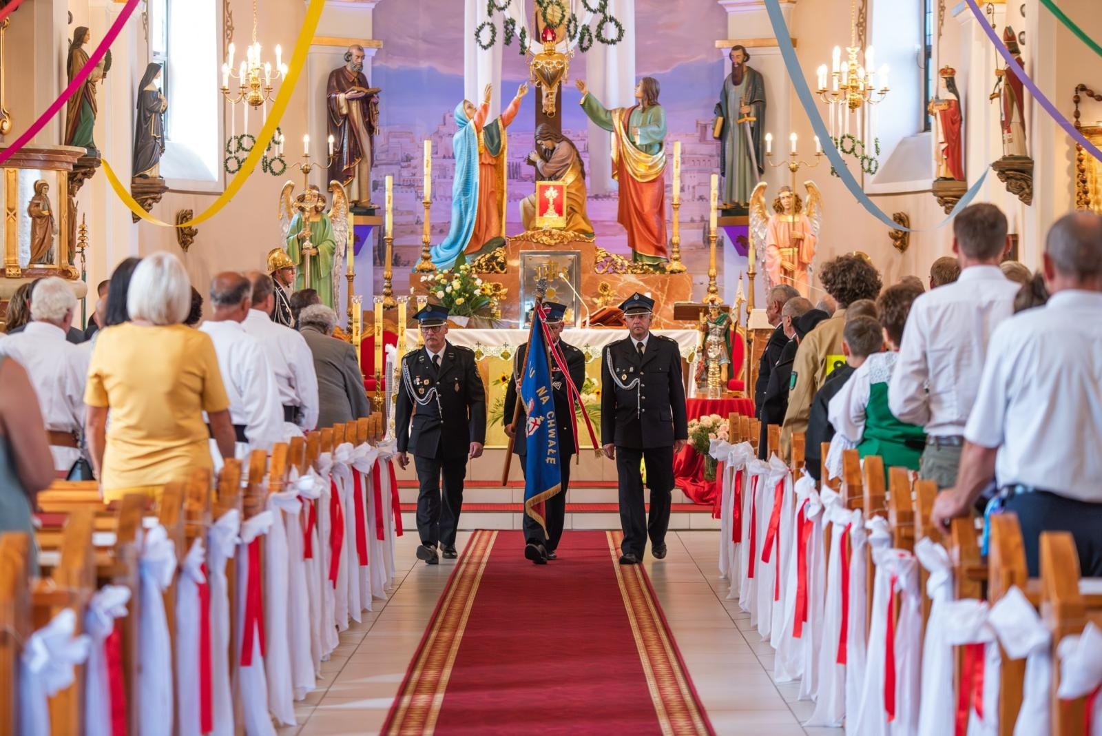 Zdjęcie w galerii na portalu naszwodzislaw.com: Jubileusz 90-lecia OSP Zawada. Strażacka tradycja i wspólne świętowanie [FOTO] wiadomości z regionu