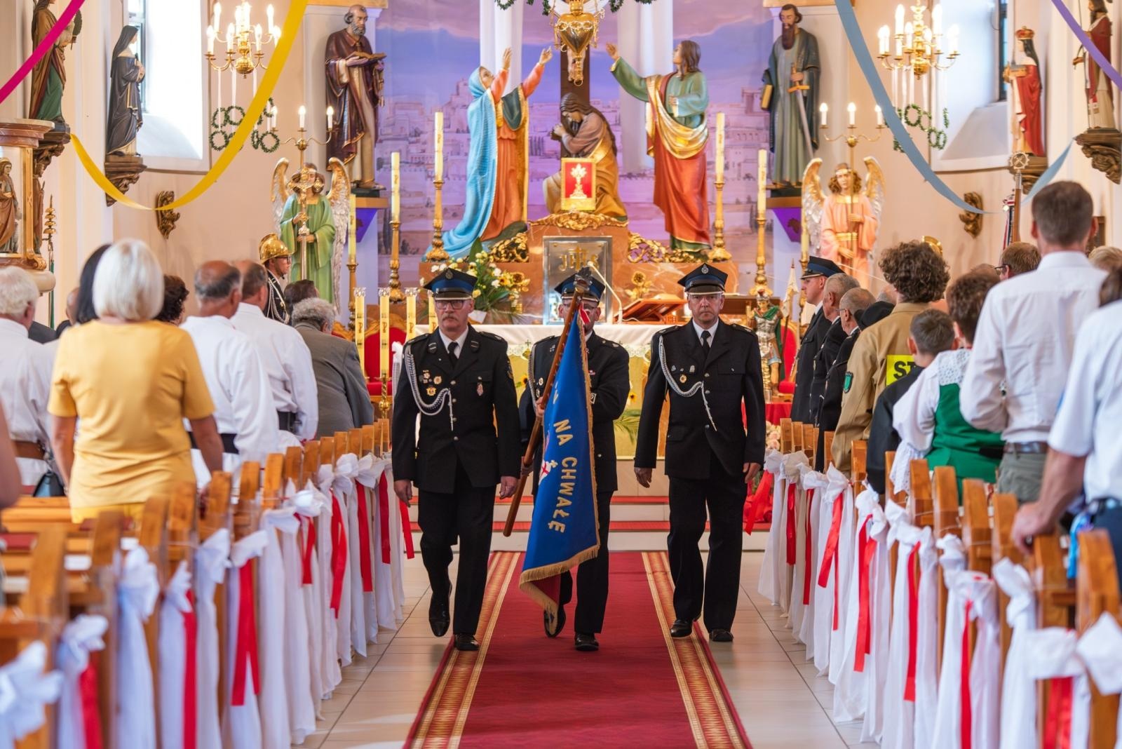 Zdjęcie w galerii na portalu naszwodzislaw.com: Jubileusz 90-lecia OSP Zawada. Strażacka tradycja i wspólne świętowanie [FOTO] wiadomości z regionu