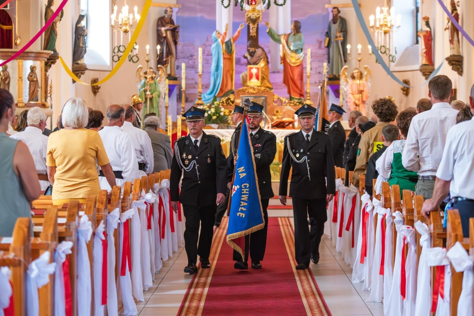 Zdjęcie w galerii na portalu naszwodzislaw.com: Jubileusz 90-lecia OSP Zawada. Strażacka tradycja i wspólne świętowanie [FOTO] wiadomości z regionu