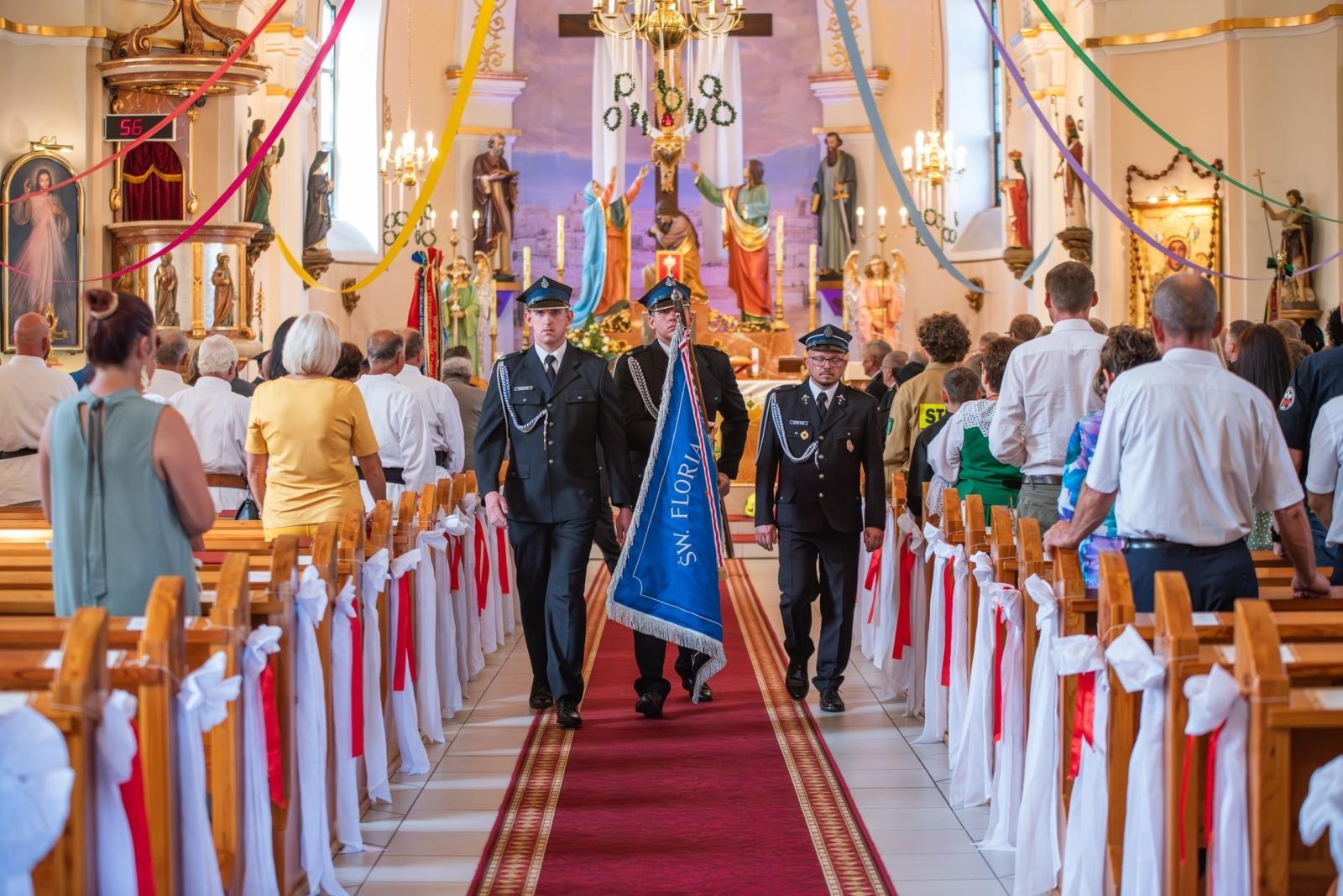 Zdjęcie w galerii na portalu naszwodzislaw.com: Jubileusz 90-lecia OSP Zawada. Strażacka tradycja i wspólne świętowanie [FOTO] wiadomości z regionu