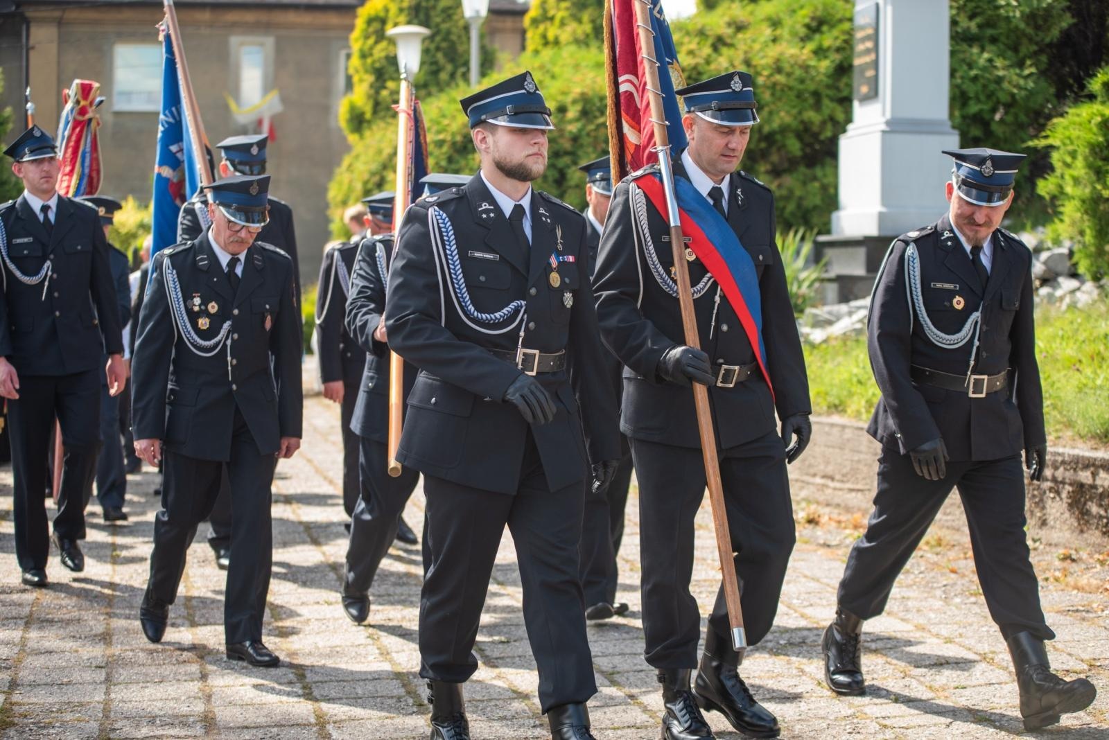 Zdjęcie w galerii na portalu naszwodzislaw.com: Jubileusz 90-lecia OSP Zawada. Strażacka tradycja i wspólne świętowanie [FOTO] wiadomości z regionu