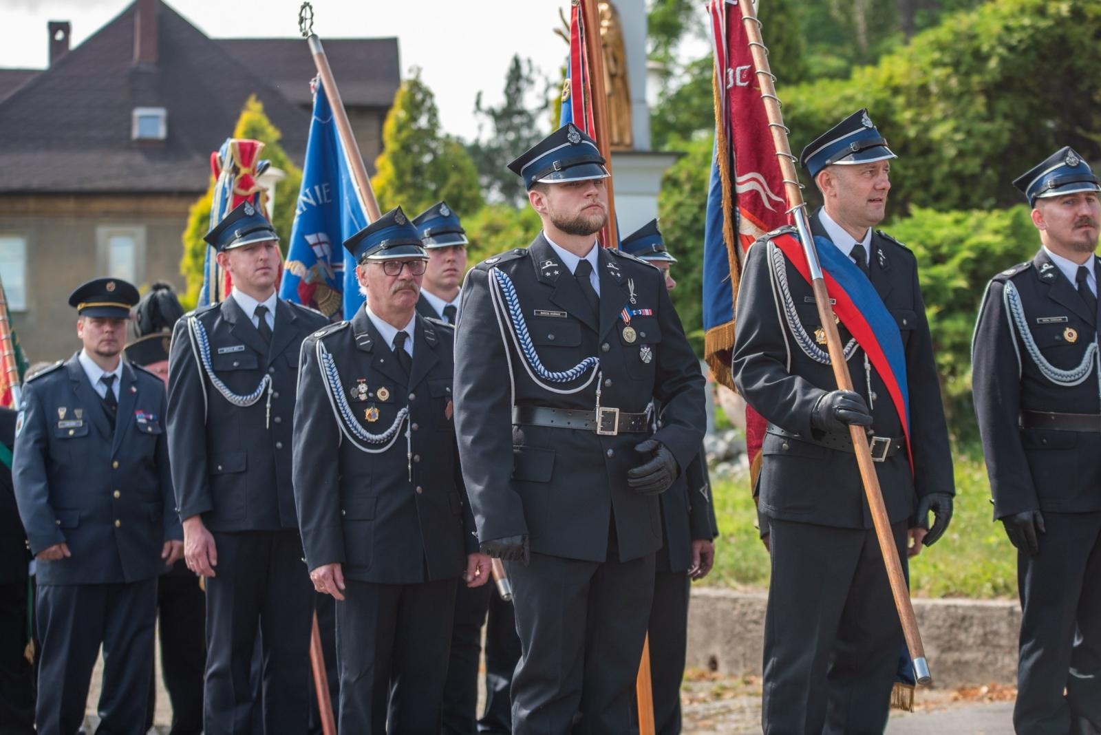 Zdjęcie w galerii na portalu naszwodzislaw.com: Jubileusz 90-lecia OSP Zawada. Strażacka tradycja i wspólne świętowanie [FOTO] wiadomości z regionu