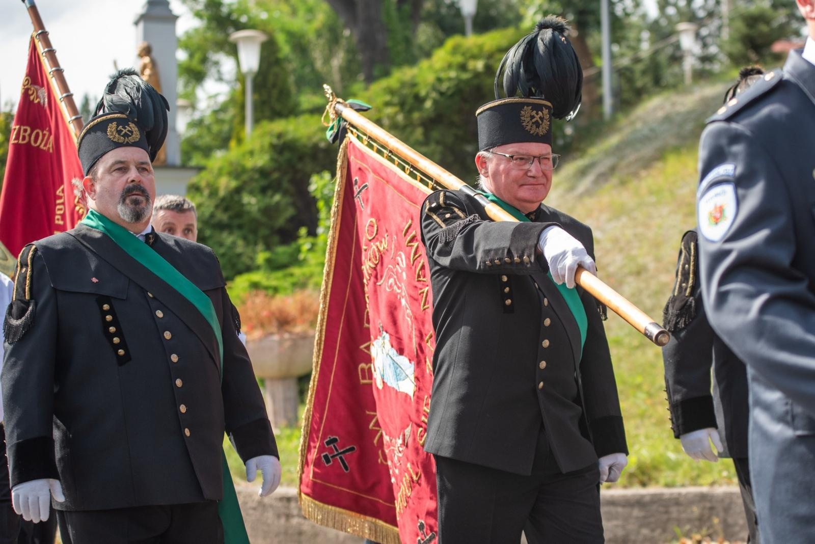 Zdjęcie w galerii na portalu naszwodzislaw.com: Jubileusz 90-lecia OSP Zawada. Strażacka tradycja i wspólne świętowanie [FOTO] wiadomości z regionu
