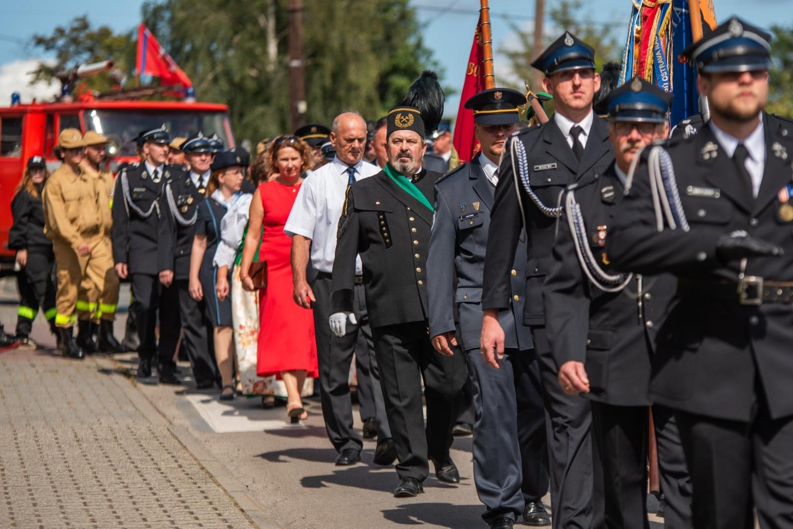 Zdjęcie w galerii na portalu naszwodzislaw.com: Jubileusz 90-lecia OSP Zawada. Strażacka tradycja i wspólne świętowanie [FOTO] wiadomości z regionu