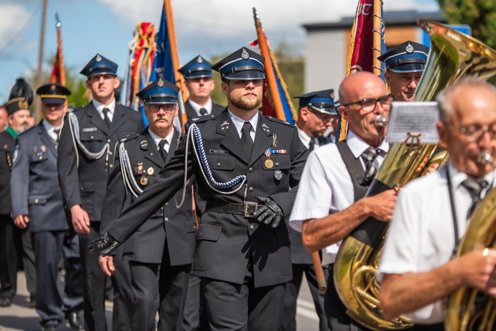 Zdjęcie w galerii na portalu naszwodzislaw.com: Jubileusz 90-lecia OSP Zawada. Strażacka tradycja i wspólne świętowanie [FOTO] wiadomości z regionu