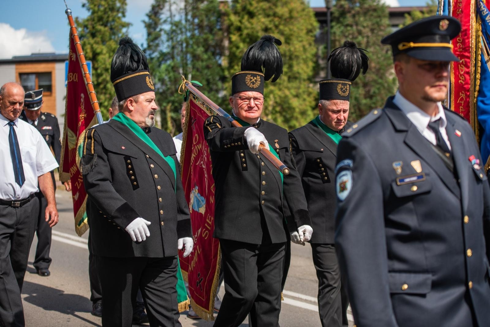 Zdjęcie w galerii na portalu naszwodzislaw.com: Jubileusz 90-lecia OSP Zawada. Strażacka tradycja i wspólne świętowanie [FOTO] wiadomości z regionu