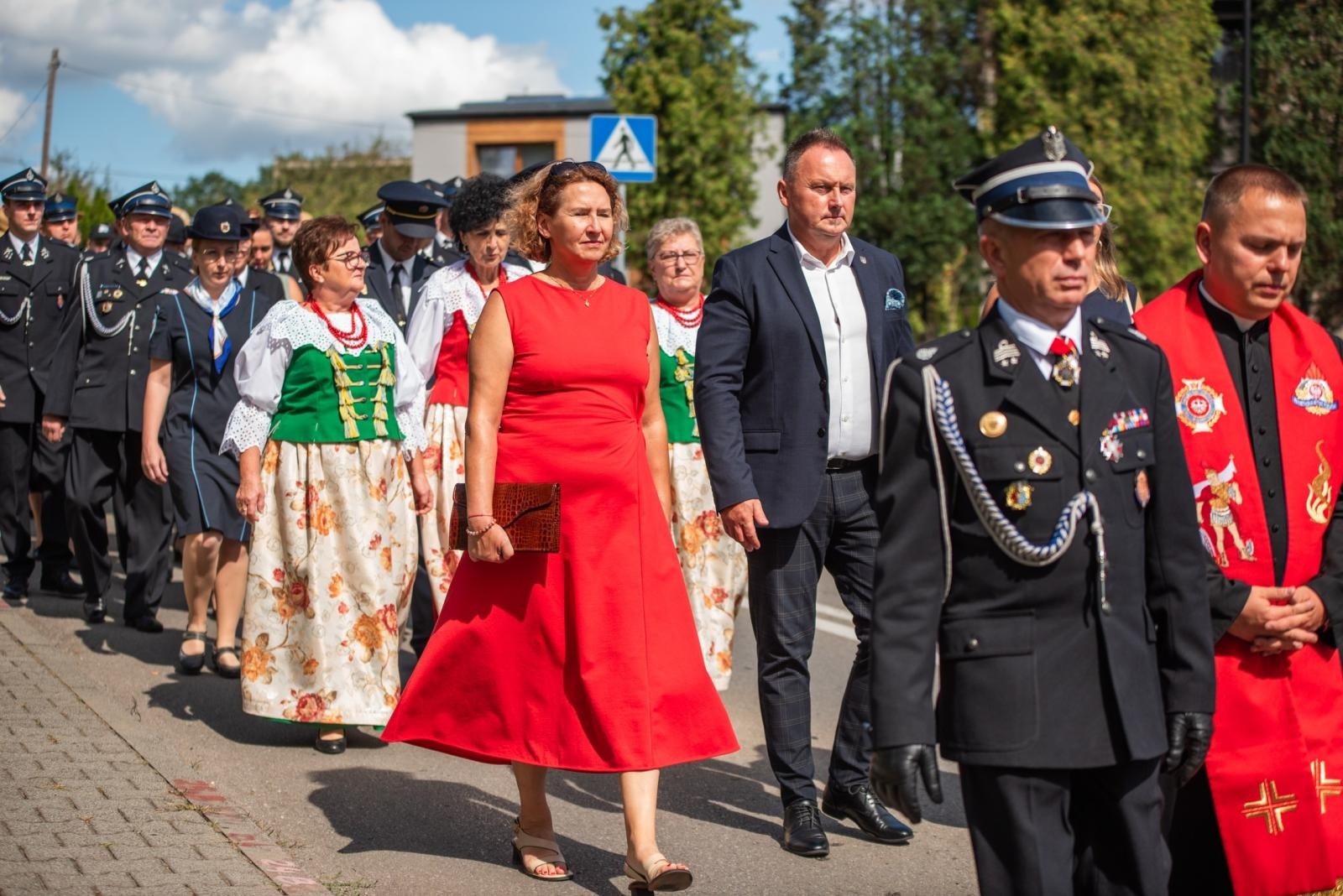 Zdjęcie w galerii na portalu naszwodzislaw.com: Jubileusz 90-lecia OSP Zawada. Strażacka tradycja i wspólne świętowanie [FOTO] wiadomości z regionu