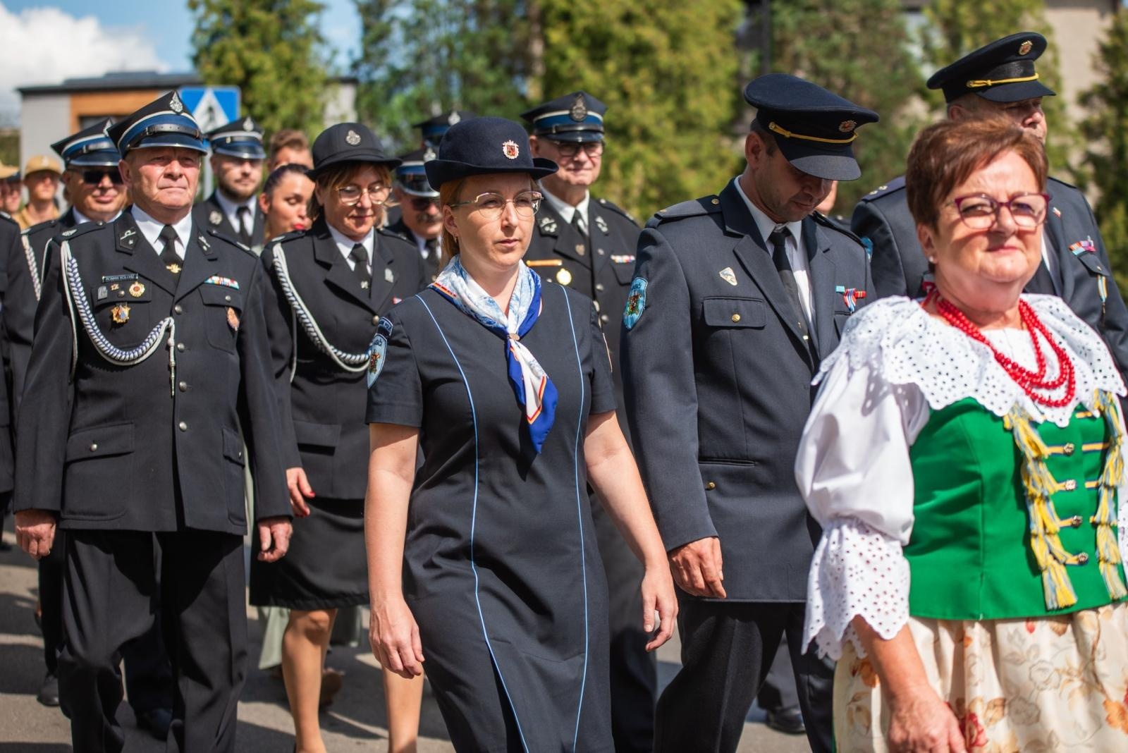 Zdjęcie w galerii na portalu naszwodzislaw.com: Jubileusz 90-lecia OSP Zawada. Strażacka tradycja i wspólne świętowanie [FOTO] wiadomości z regionu