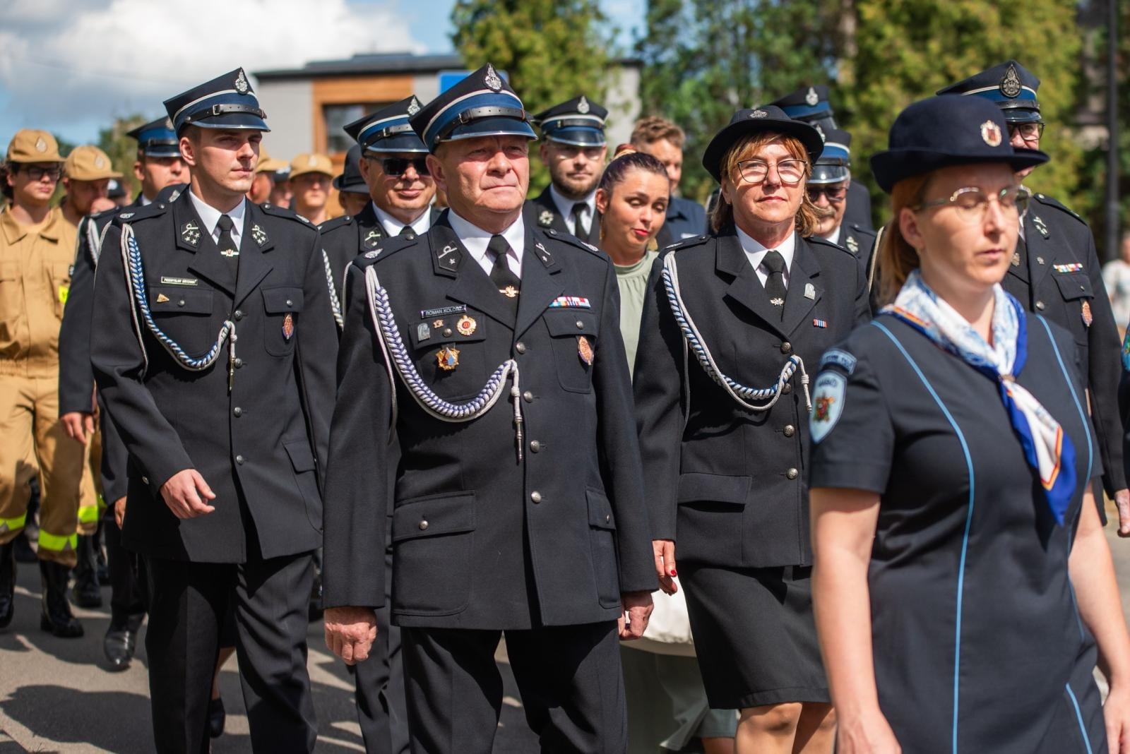 Zdjęcie w galerii na portalu naszwodzislaw.com: Jubileusz 90-lecia OSP Zawada. Strażacka tradycja i wspólne świętowanie [FOTO] wiadomości z regionu