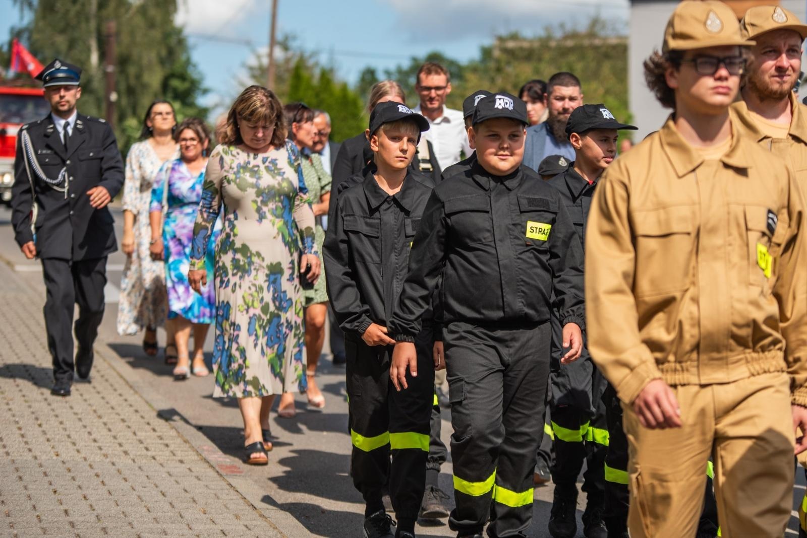 Zdjęcie w galerii na portalu naszwodzislaw.com: Jubileusz 90-lecia OSP Zawada. Strażacka tradycja i wspólne świętowanie [FOTO] wiadomości z regionu