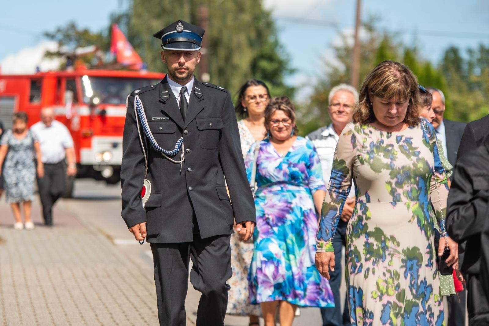 Zdjęcie w galerii na portalu naszwodzislaw.com: Jubileusz 90-lecia OSP Zawada. Strażacka tradycja i wspólne świętowanie [FOTO] wiadomości z regionu