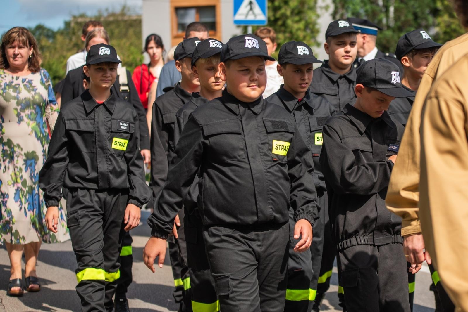 Zdjęcie w galerii na portalu naszwodzislaw.com: Jubileusz 90-lecia OSP Zawada. Strażacka tradycja i wspólne świętowanie [FOTO] wiadomości z regionu