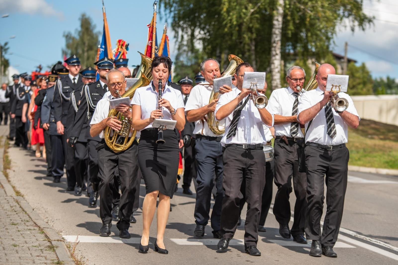 Zdjęcie w galerii na portalu naszwodzislaw.com: Jubileusz 90-lecia OSP Zawada. Strażacka tradycja i wspólne świętowanie [FOTO] wiadomości z regionu