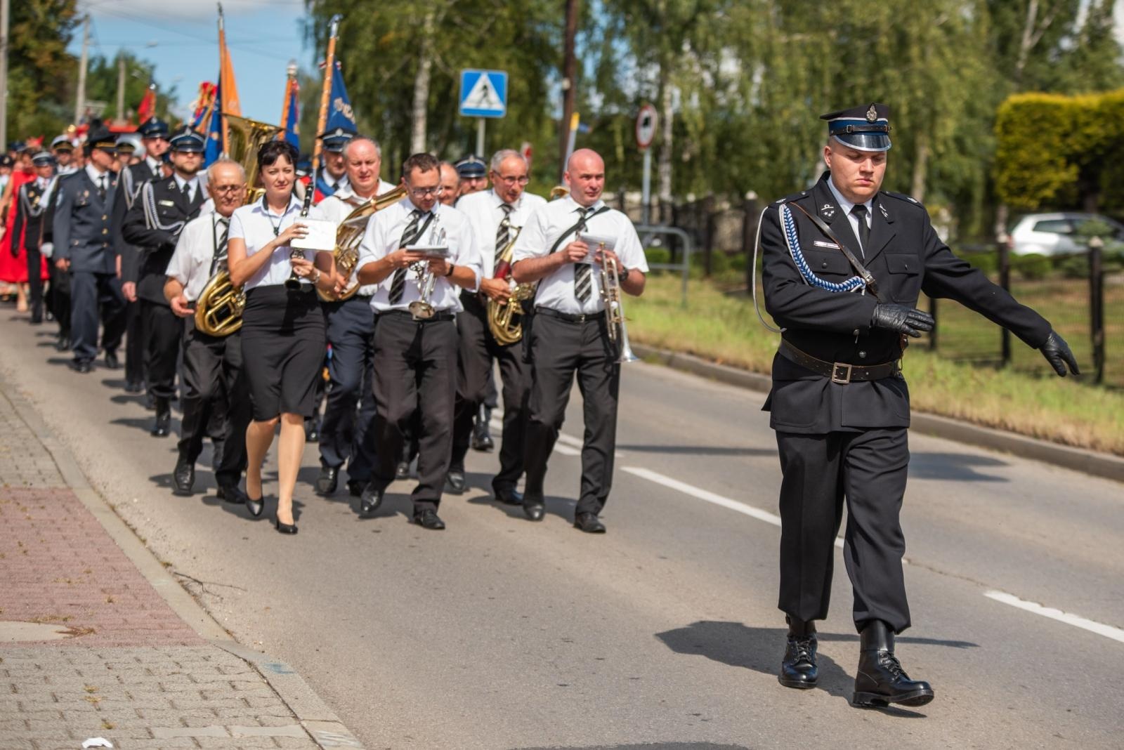 Zdjęcie w galerii na portalu naszwodzislaw.com: Jubileusz 90-lecia OSP Zawada. Strażacka tradycja i wspólne świętowanie [FOTO] wiadomości z regionu