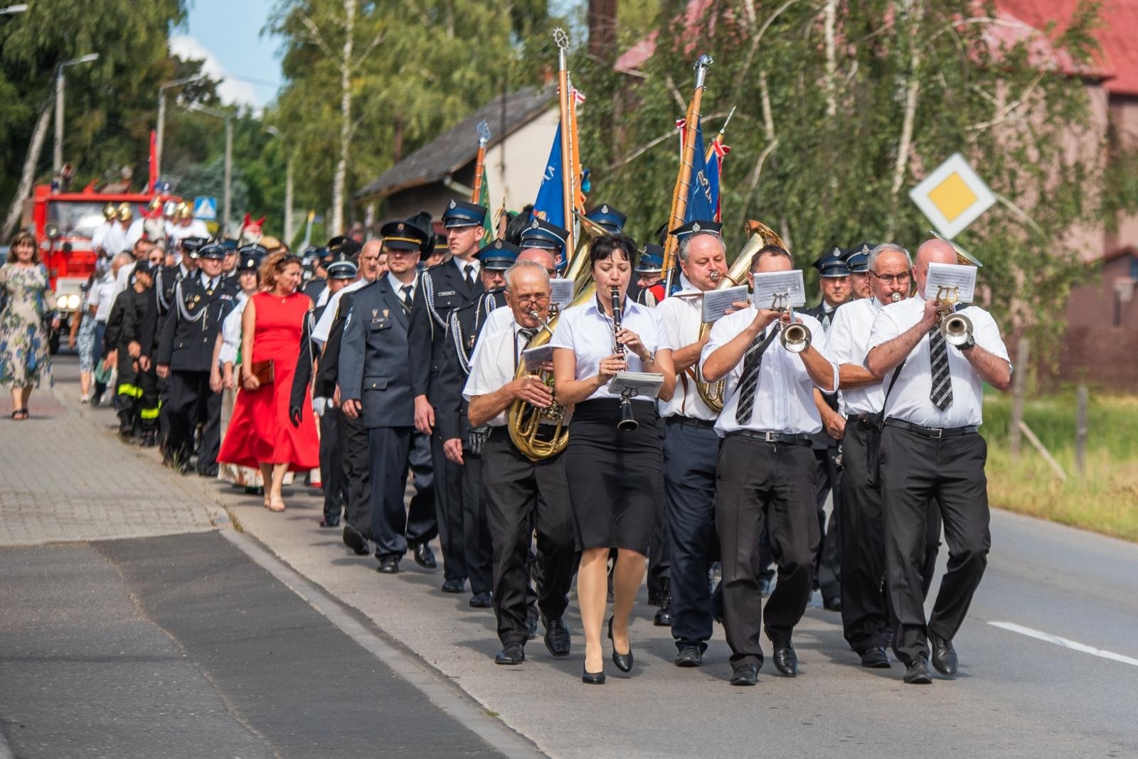 Zdjęcie w galerii na portalu naszwodzislaw.com: Jubileusz 90-lecia OSP Zawada. Strażacka tradycja i wspólne świętowanie [FOTO] wiadomości z regionu