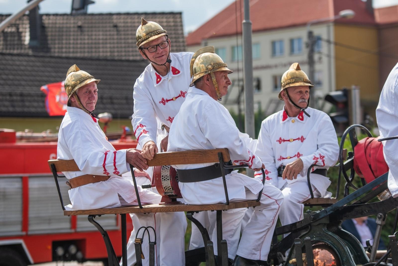Zdjęcie w galerii na portalu naszwodzislaw.com: Jubileusz 90-lecia OSP Zawada. Strażacka tradycja i wspólne świętowanie [FOTO] wiadomości z regionu