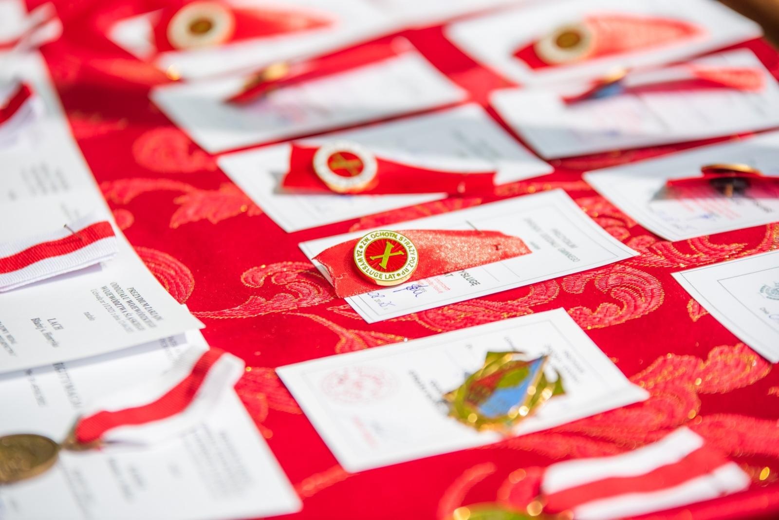 Zdjęcie w galerii na portalu naszwodzislaw.com: Jubileusz 90-lecia OSP Zawada. Strażacka tradycja i wspólne świętowanie [FOTO] wiadomości z regionu