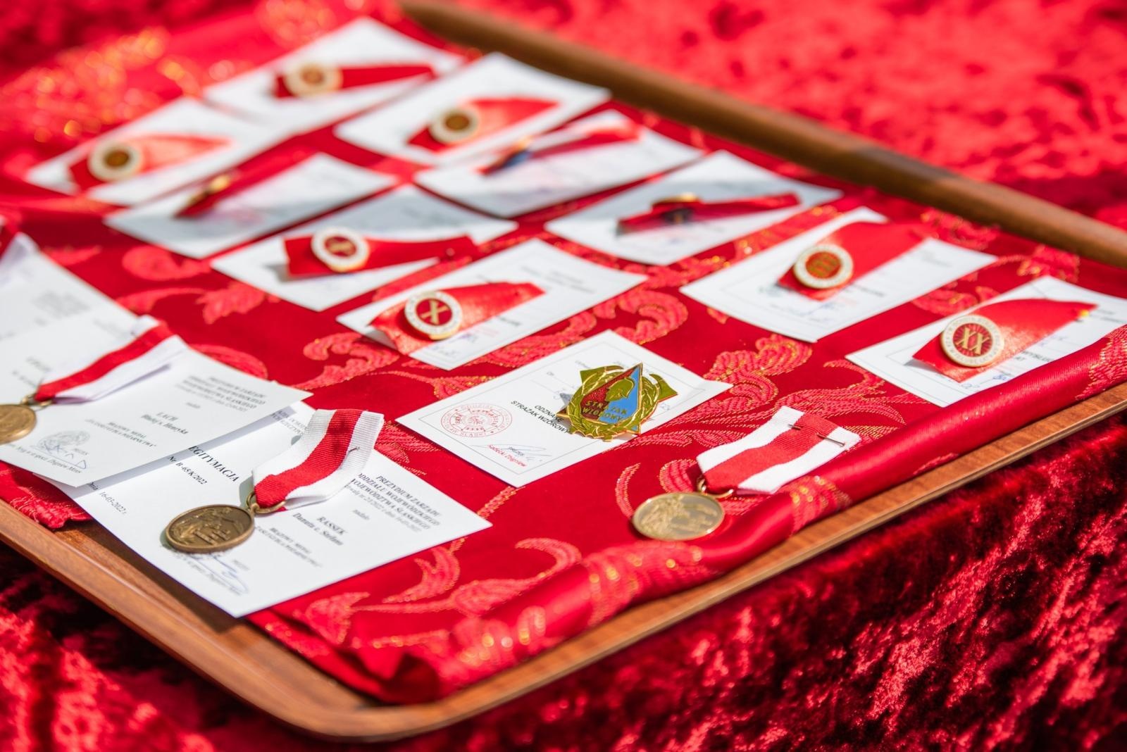 Zdjęcie w galerii na portalu naszwodzislaw.com: Jubileusz 90-lecia OSP Zawada. Strażacka tradycja i wspólne świętowanie [FOTO] wiadomości z regionu