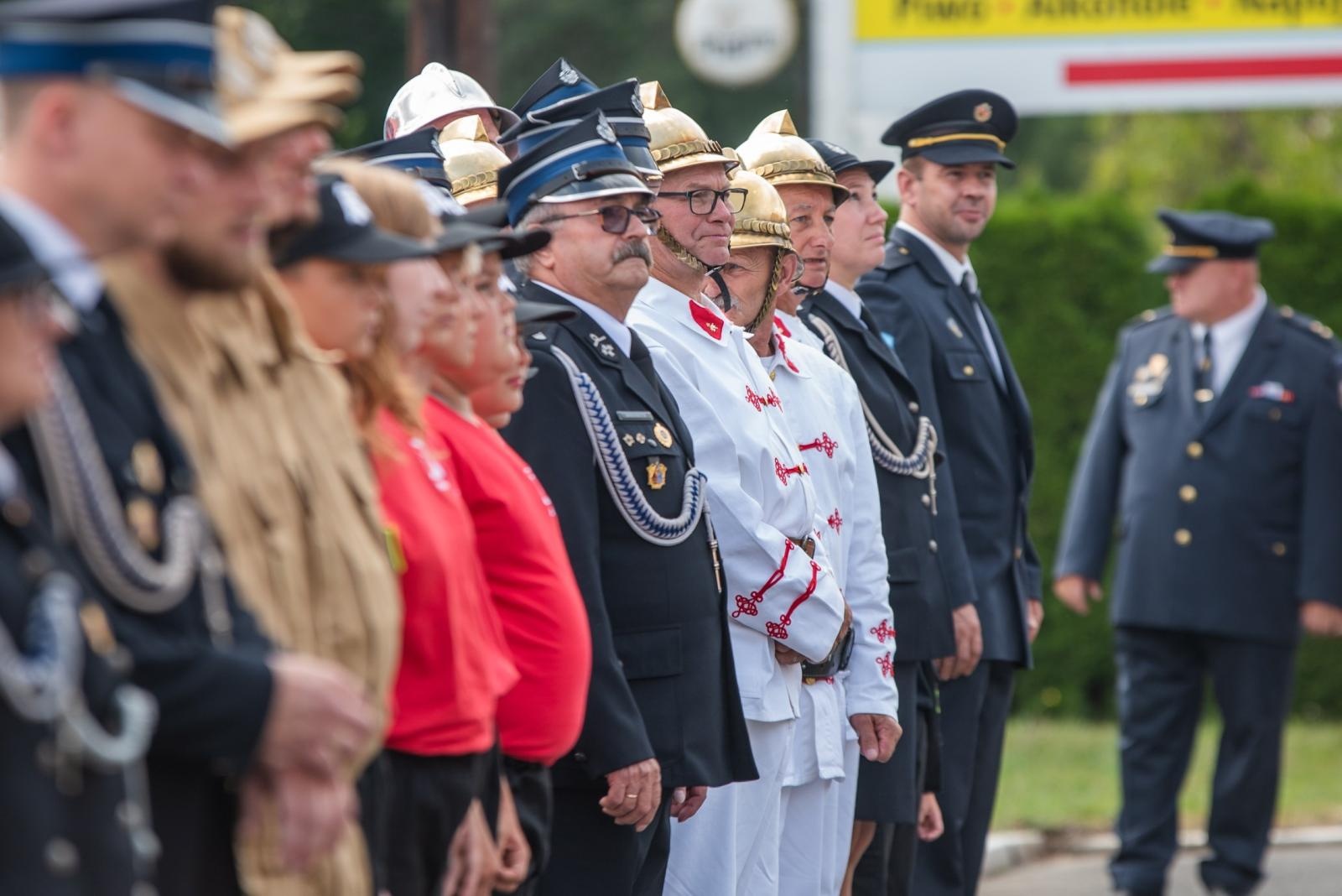 Zdjęcie w galerii na portalu naszwodzislaw.com: Jubileusz 90-lecia OSP Zawada. Strażacka tradycja i wspólne świętowanie [FOTO] wiadomości z regionu