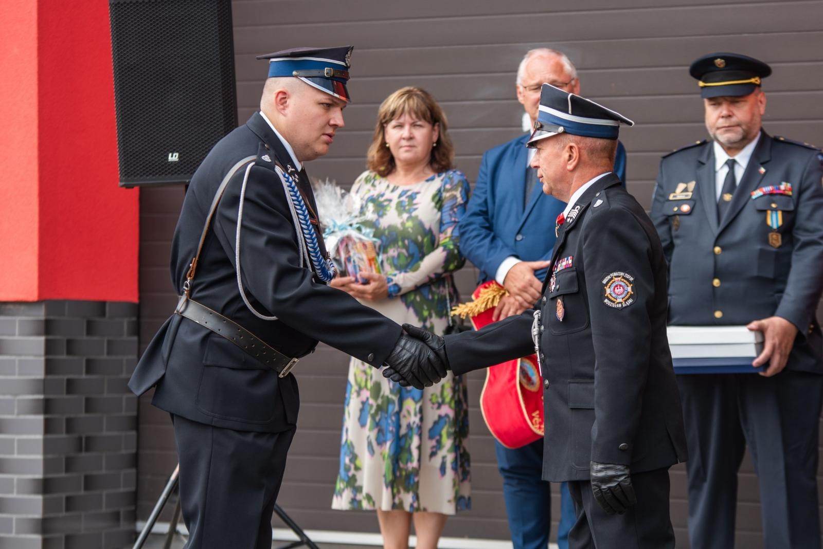 Zdjęcie w galerii na portalu naszwodzislaw.com: Jubileusz 90-lecia OSP Zawada. Strażacka tradycja i wspólne świętowanie [FOTO] wiadomości z regionu