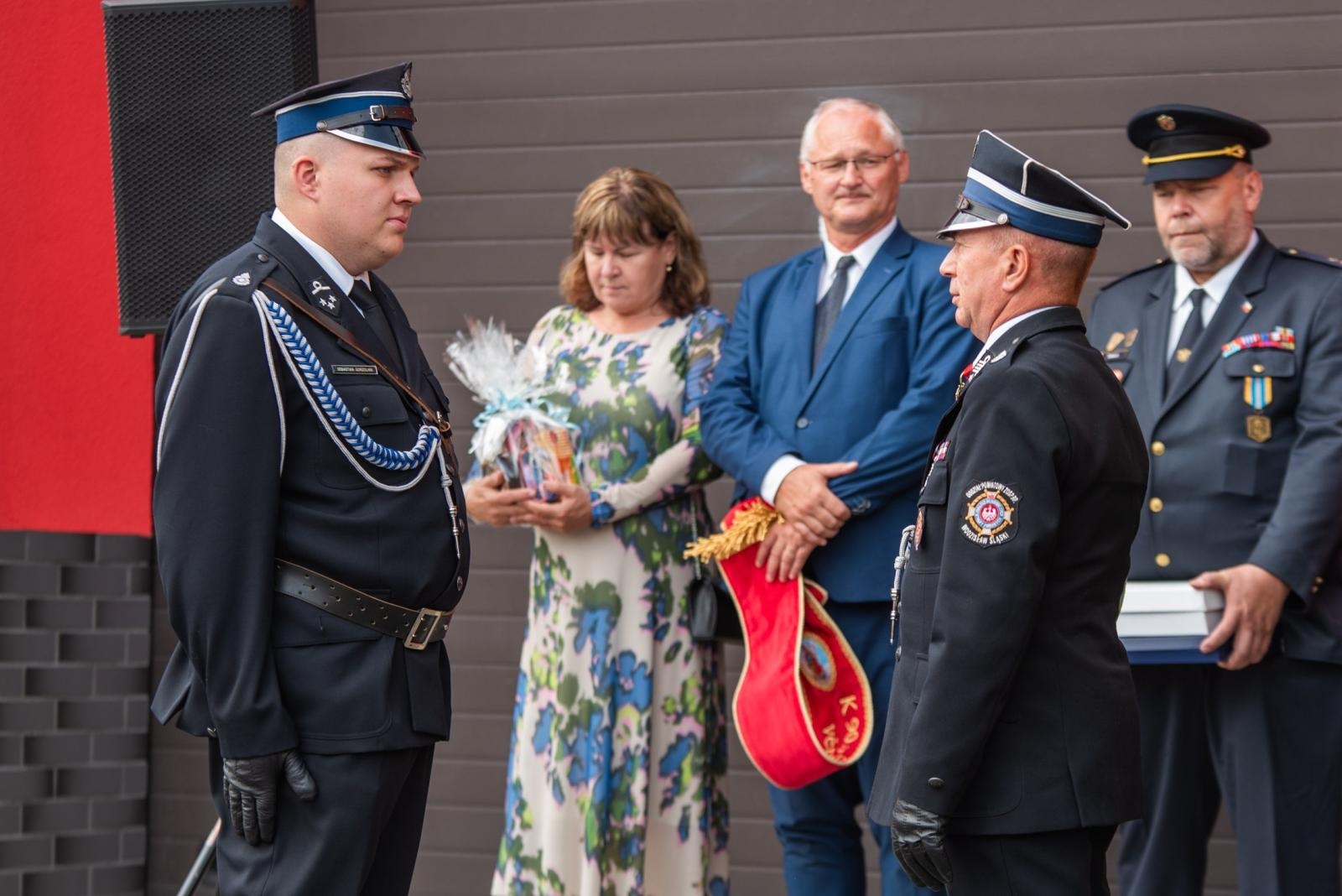 Zdjęcie w galerii na portalu naszwodzislaw.com: Jubileusz 90-lecia OSP Zawada. Strażacka tradycja i wspólne świętowanie [FOTO] wiadomości z regionu