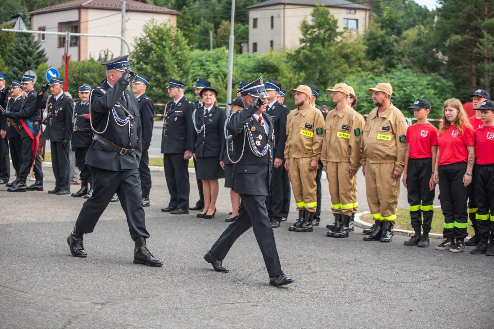 Zdjęcie w galerii na portalu naszwodzislaw.com: Jubileusz 90-lecia OSP Zawada. Strażacka tradycja i wspólne świętowanie [FOTO] wiadomości z regionu