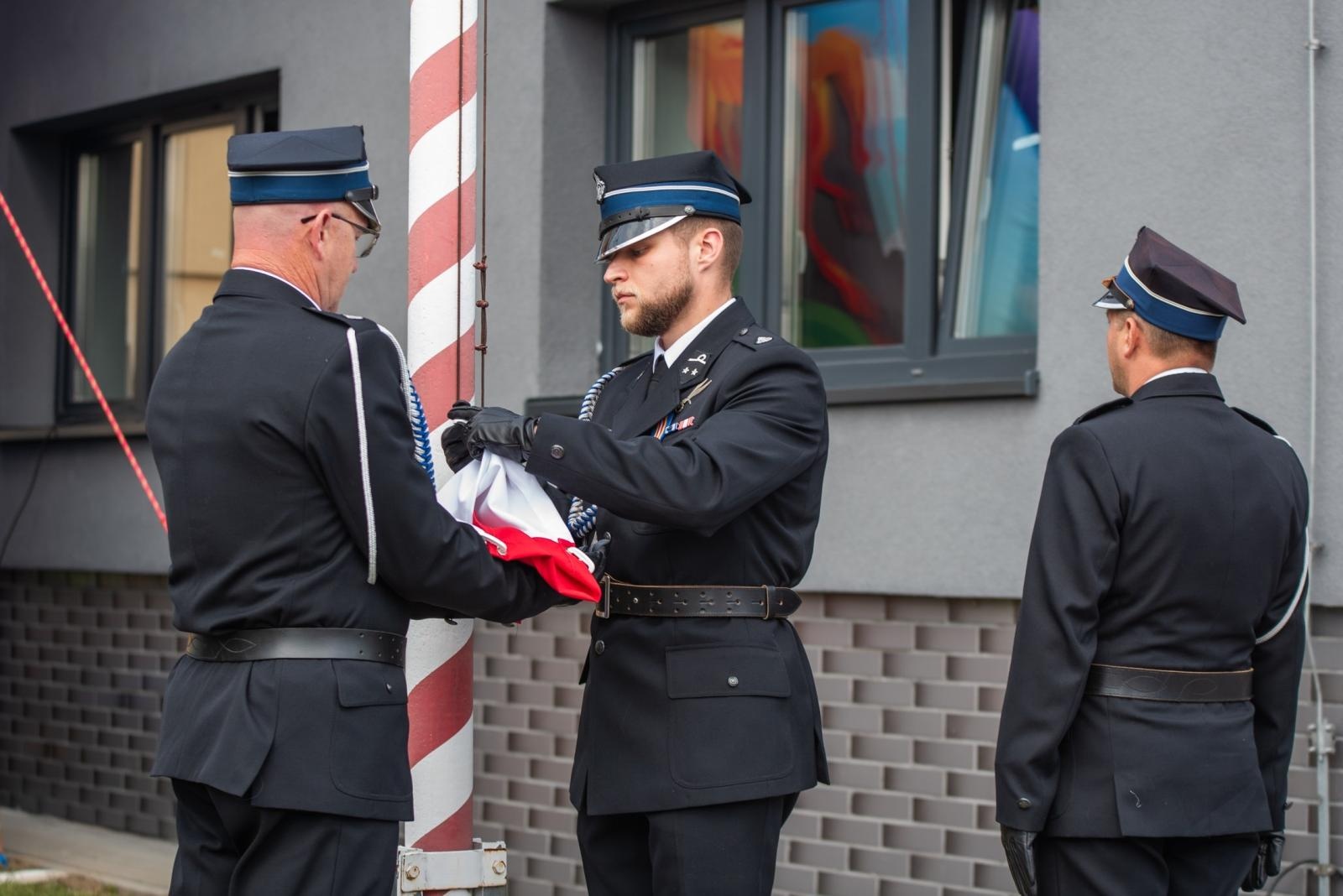 Zdjęcie w galerii na portalu naszwodzislaw.com: Jubileusz 90-lecia OSP Zawada. Strażacka tradycja i wspólne świętowanie [FOTO] wiadomości z regionu