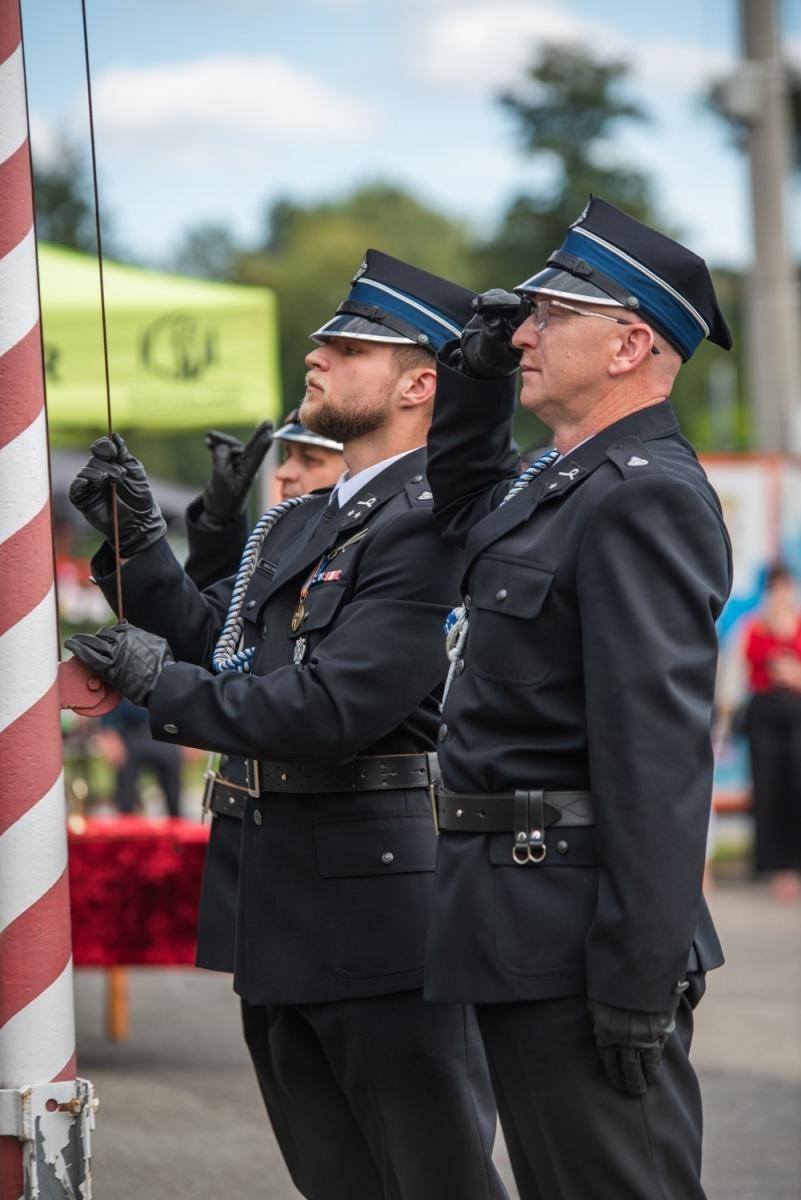 Zdjęcie w galerii na portalu naszwodzislaw.com: Jubileusz 90-lecia OSP Zawada. Strażacka tradycja i wspólne świętowanie [FOTO] wiadomości z regionu