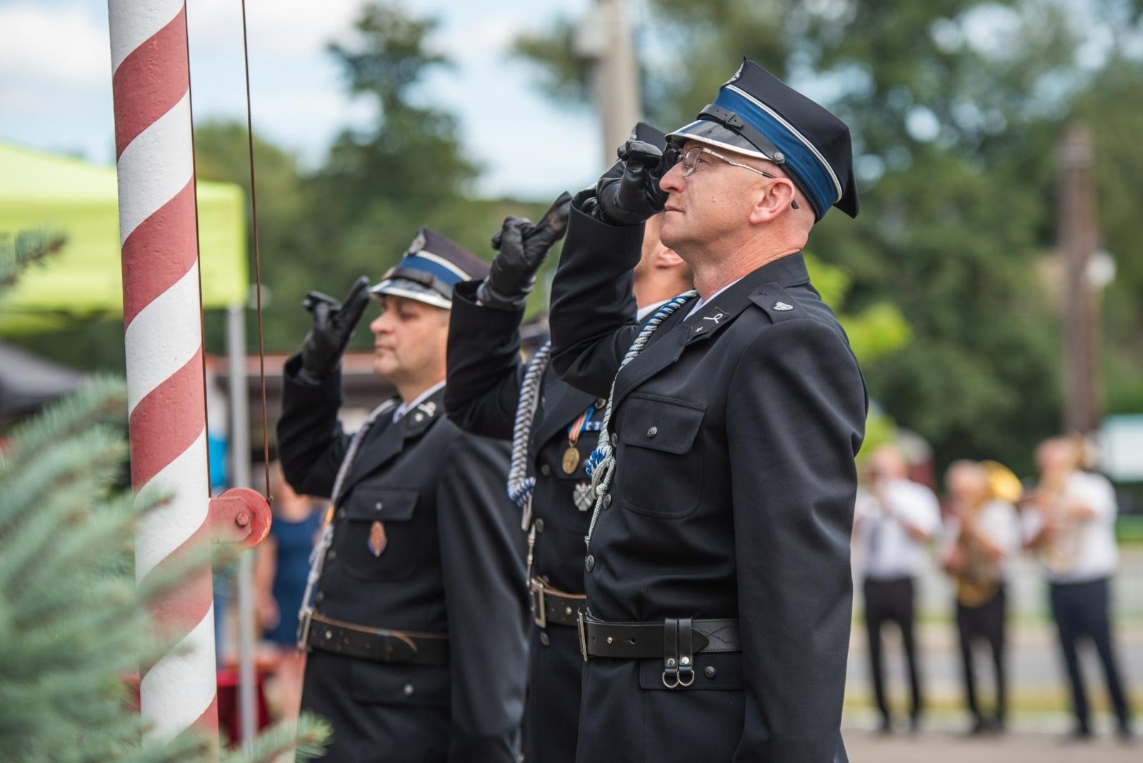 Zdjęcie w galerii na portalu naszwodzislaw.com: Jubileusz 90-lecia OSP Zawada. Strażacka tradycja i wspólne świętowanie [FOTO] wiadomości z regionu