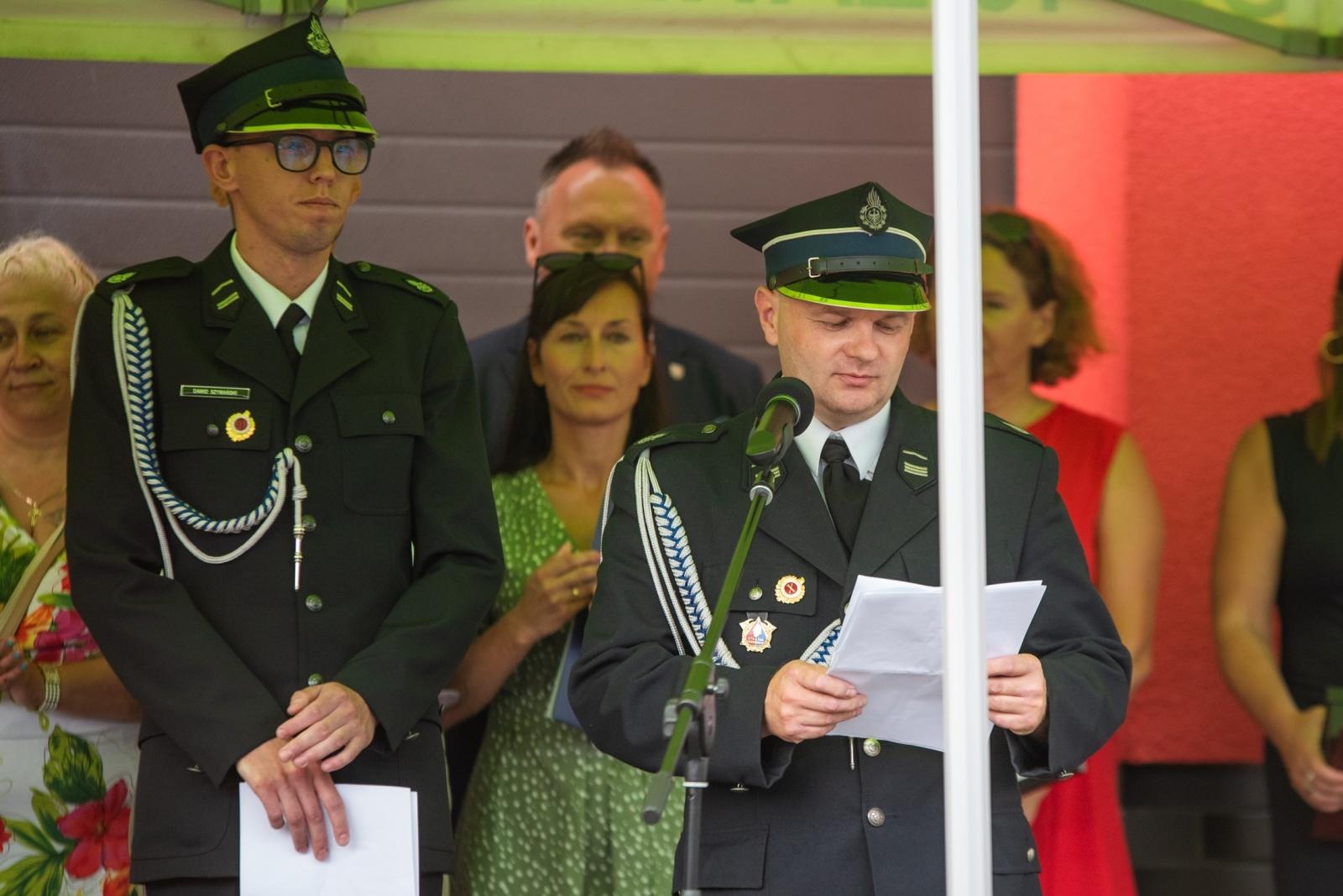 Zdjęcie w galerii na portalu naszwodzislaw.com: Jubileusz 90-lecia OSP Zawada. Strażacka tradycja i wspólne świętowanie [FOTO] wiadomości z regionu
