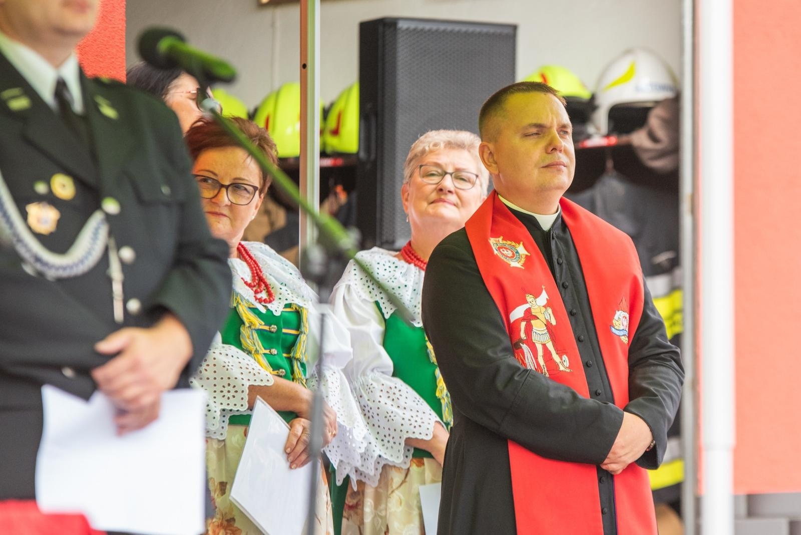 Zdjęcie w galerii na portalu naszwodzislaw.com: Jubileusz 90-lecia OSP Zawada. Strażacka tradycja i wspólne świętowanie [FOTO] wiadomości z regionu