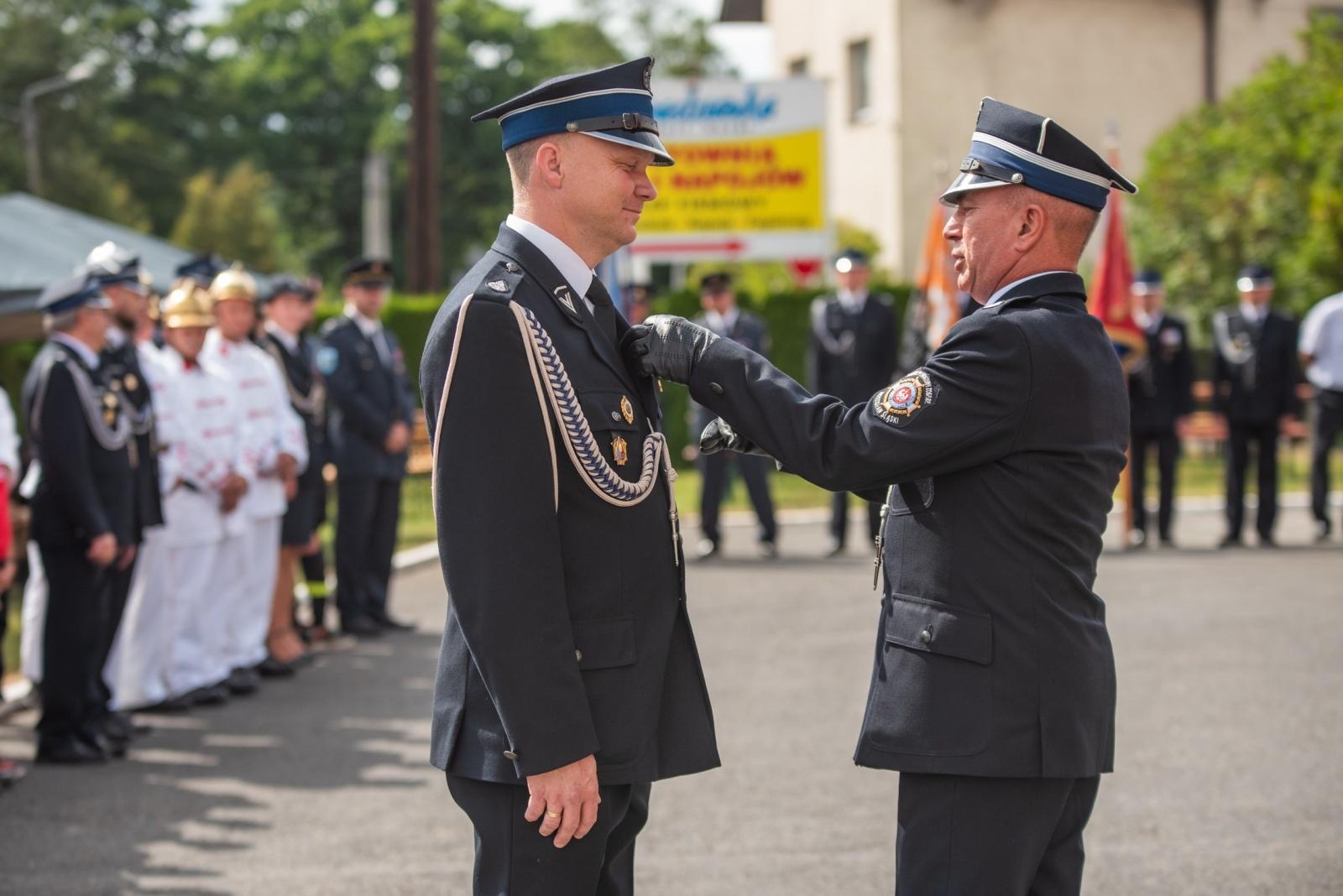 Zdjęcie w galerii na portalu naszwodzislaw.com: Jubileusz 90-lecia OSP Zawada. Strażacka tradycja i wspólne świętowanie [FOTO] wiadomości z regionu