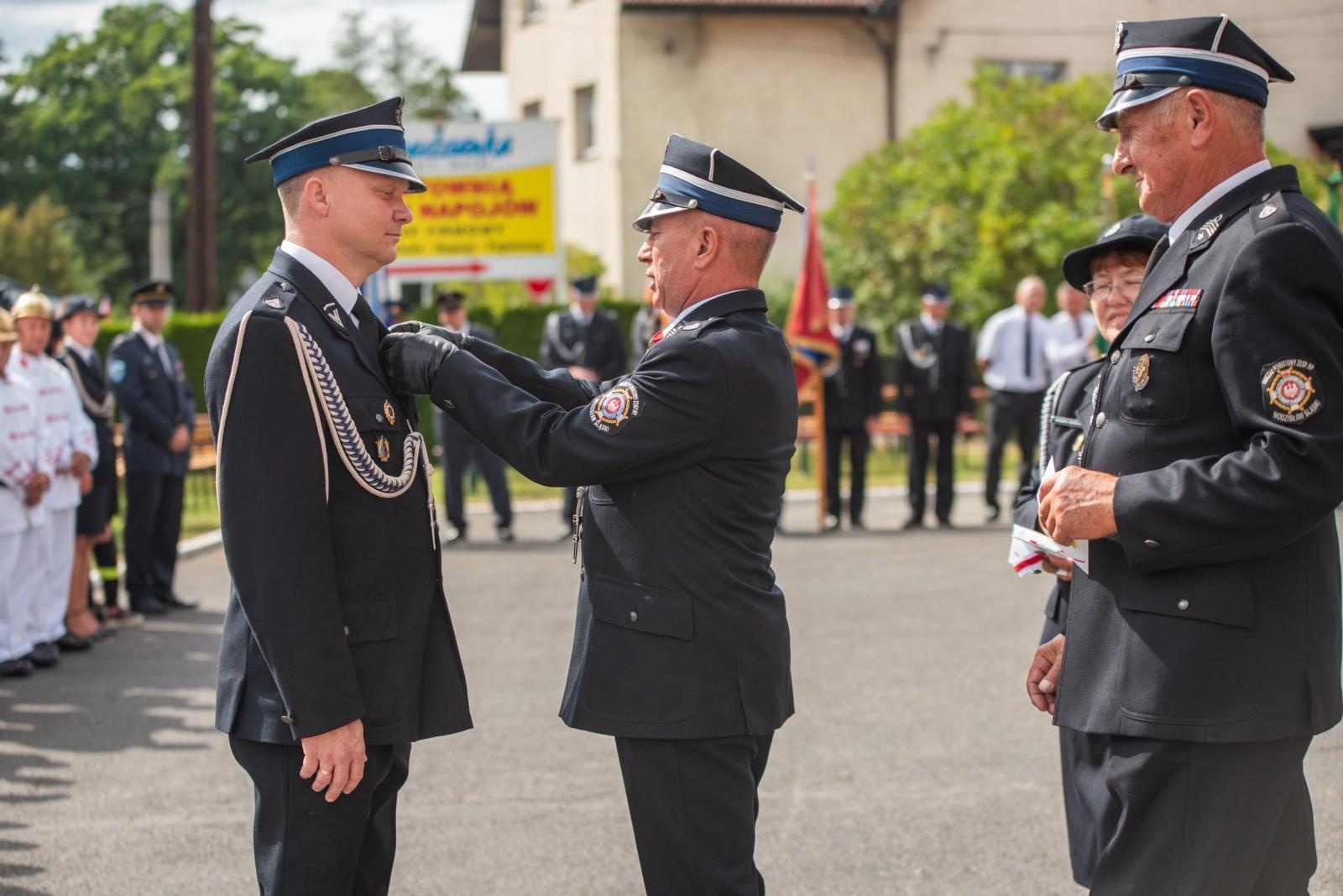 Zdjęcie w galerii na portalu naszwodzislaw.com: Jubileusz 90-lecia OSP Zawada. Strażacka tradycja i wspólne świętowanie [FOTO] wiadomości z regionu