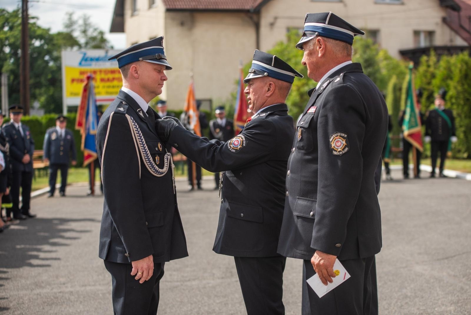 Zdjęcie w galerii na portalu naszwodzislaw.com: Jubileusz 90-lecia OSP Zawada. Strażacka tradycja i wspólne świętowanie [FOTO] wiadomości z regionu