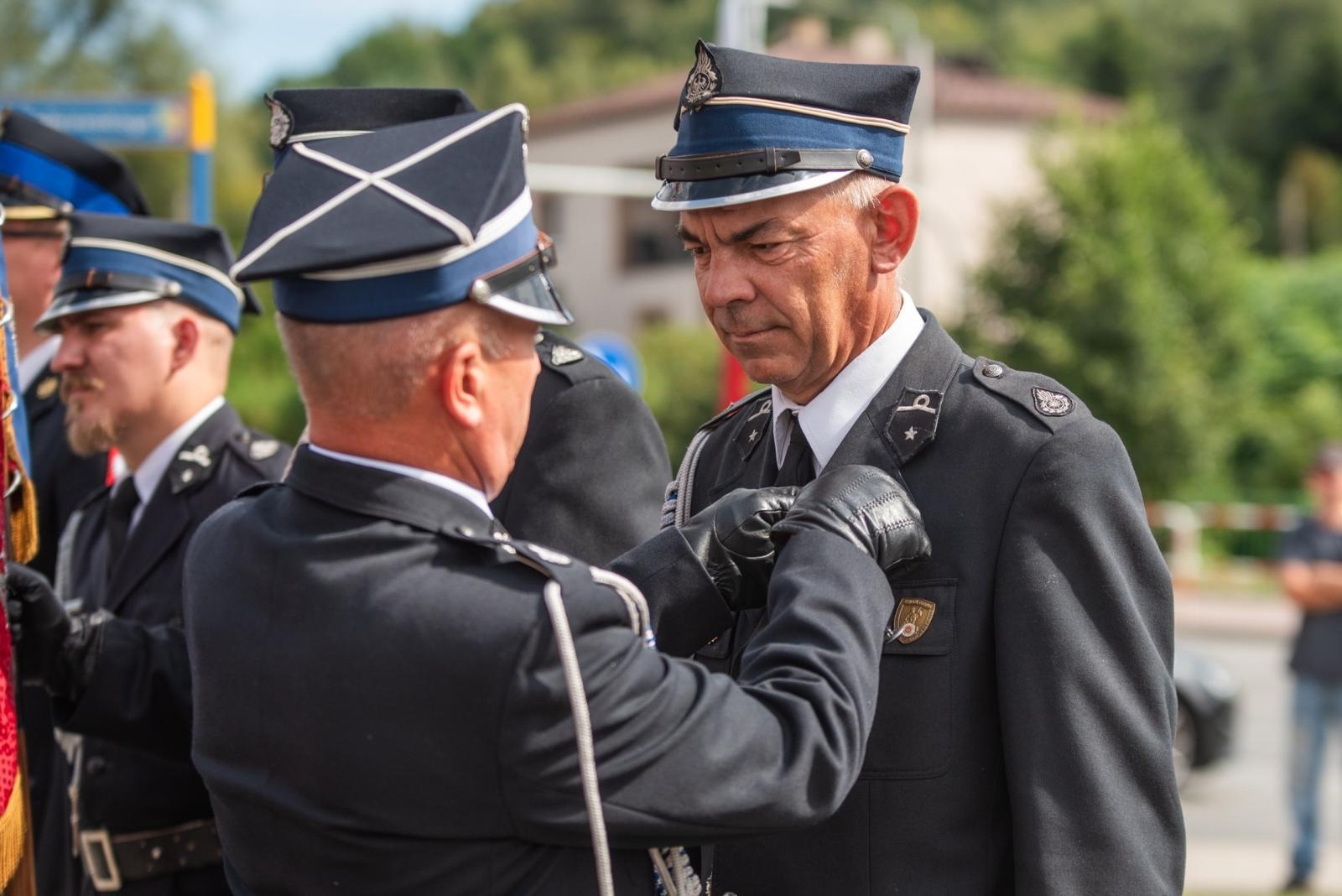 Zdjęcie w galerii na portalu naszwodzislaw.com: Jubileusz 90-lecia OSP Zawada. Strażacka tradycja i wspólne świętowanie [FOTO] wiadomości z regionu