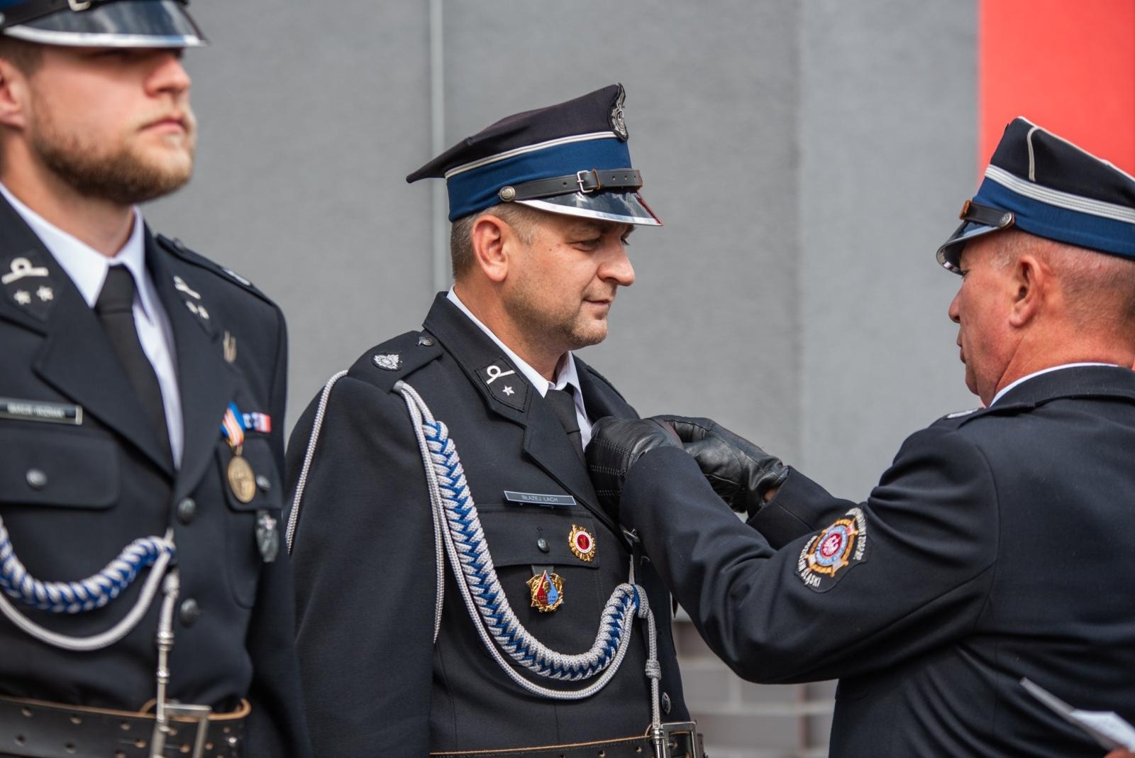 Zdjęcie w galerii na portalu naszwodzislaw.com: Jubileusz 90-lecia OSP Zawada. Strażacka tradycja i wspólne świętowanie [FOTO] wiadomości z regionu