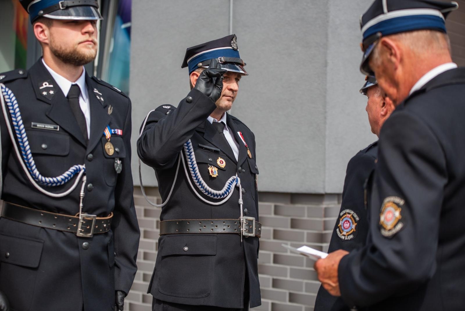 Zdjęcie w galerii na portalu naszwodzislaw.com: Jubileusz 90-lecia OSP Zawada. Strażacka tradycja i wspólne świętowanie [FOTO] wiadomości z regionu