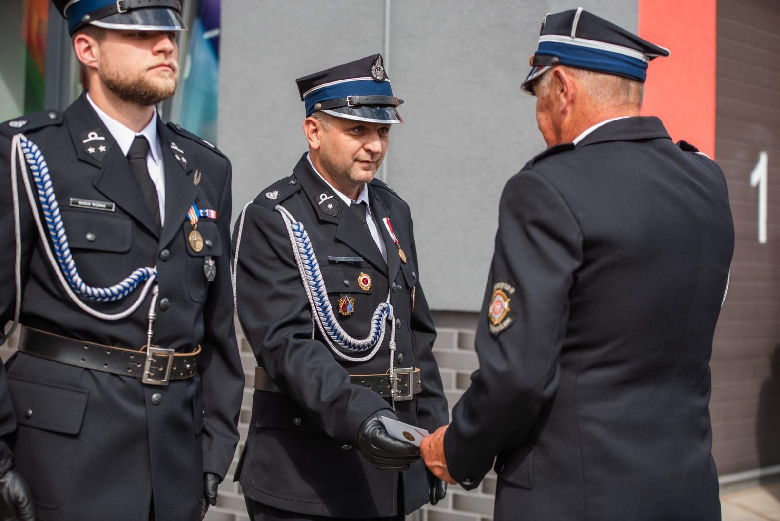 Zdjęcie w galerii na portalu naszwodzislaw.com: Jubileusz 90-lecia OSP Zawada. Strażacka tradycja i wspólne świętowanie [FOTO] wiadomości z regionu