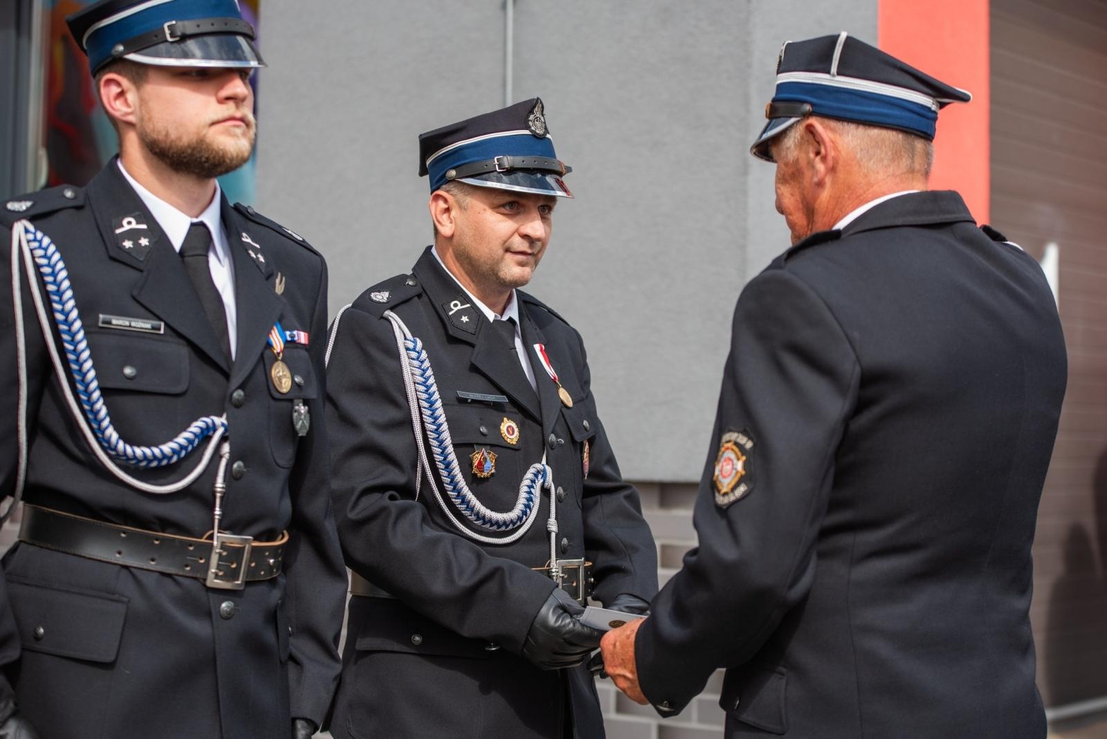 Zdjęcie w galerii na portalu naszwodzislaw.com: Jubileusz 90-lecia OSP Zawada. Strażacka tradycja i wspólne świętowanie [FOTO] wiadomości z regionu