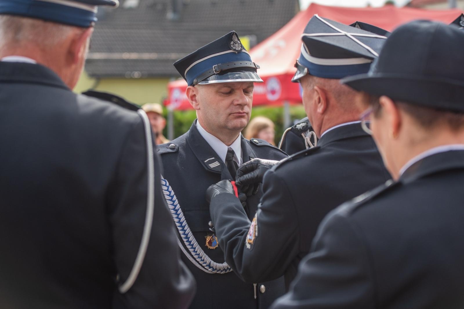 Zdjęcie w galerii na portalu naszwodzislaw.com: Jubileusz 90-lecia OSP Zawada. Strażacka tradycja i wspólne świętowanie [FOTO] wiadomości z regionu