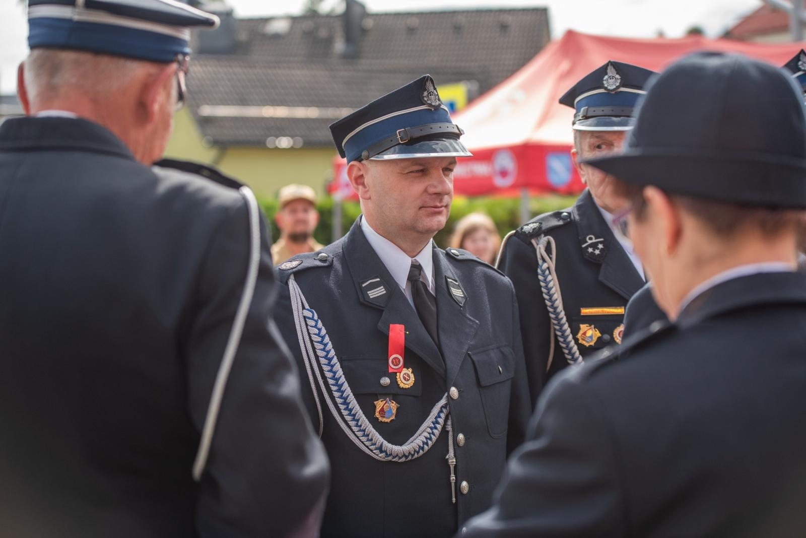 Zdjęcie w galerii na portalu naszwodzislaw.com: Jubileusz 90-lecia OSP Zawada. Strażacka tradycja i wspólne świętowanie [FOTO] wiadomości z regionu