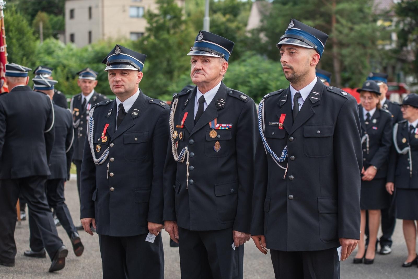 Zdjęcie w galerii na portalu naszwodzislaw.com: Jubileusz 90-lecia OSP Zawada. Strażacka tradycja i wspólne świętowanie [FOTO] wiadomości z regionu