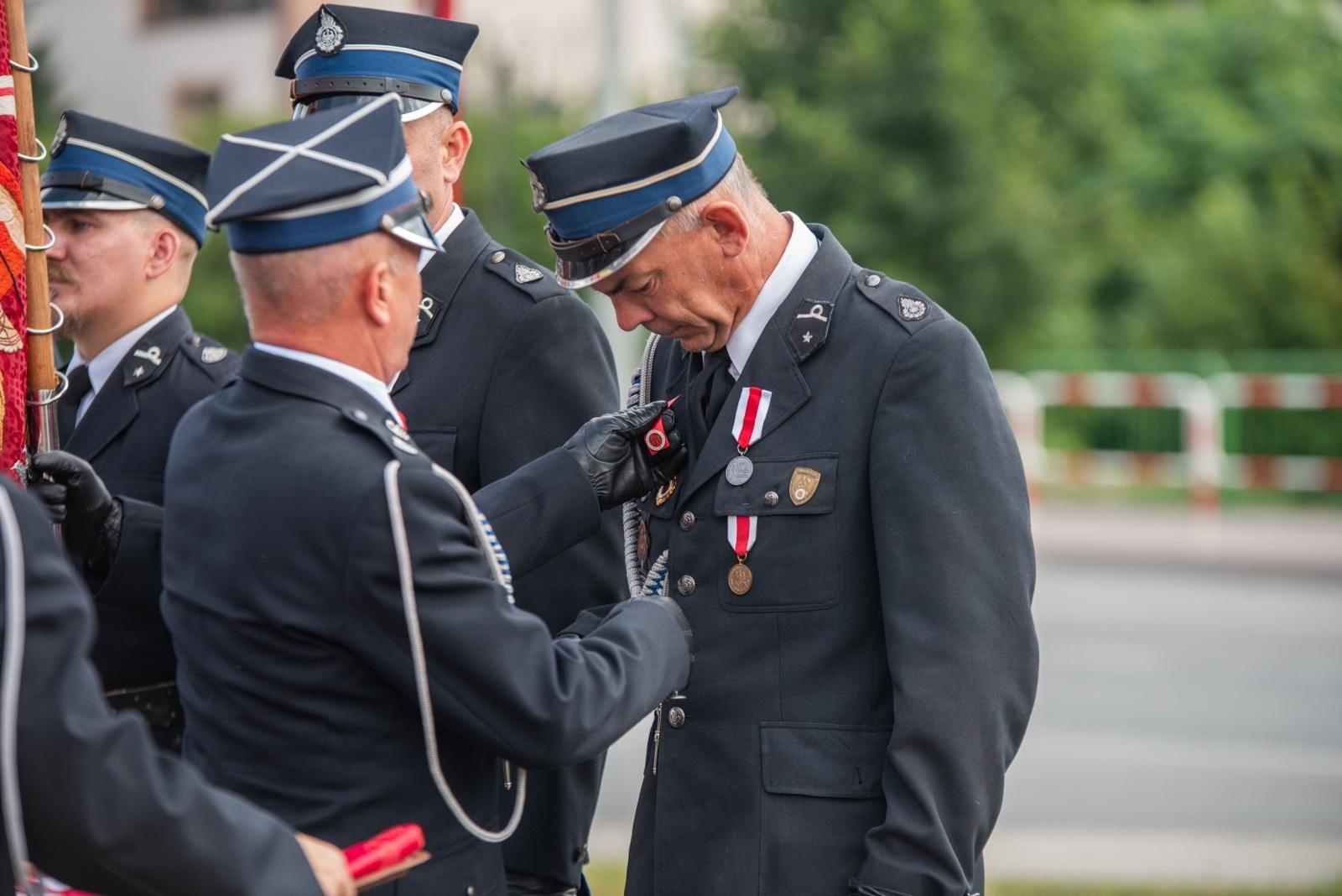 Zdjęcie w galerii na portalu naszwodzislaw.com: Jubileusz 90-lecia OSP Zawada. Strażacka tradycja i wspólne świętowanie [FOTO] wiadomości z regionu